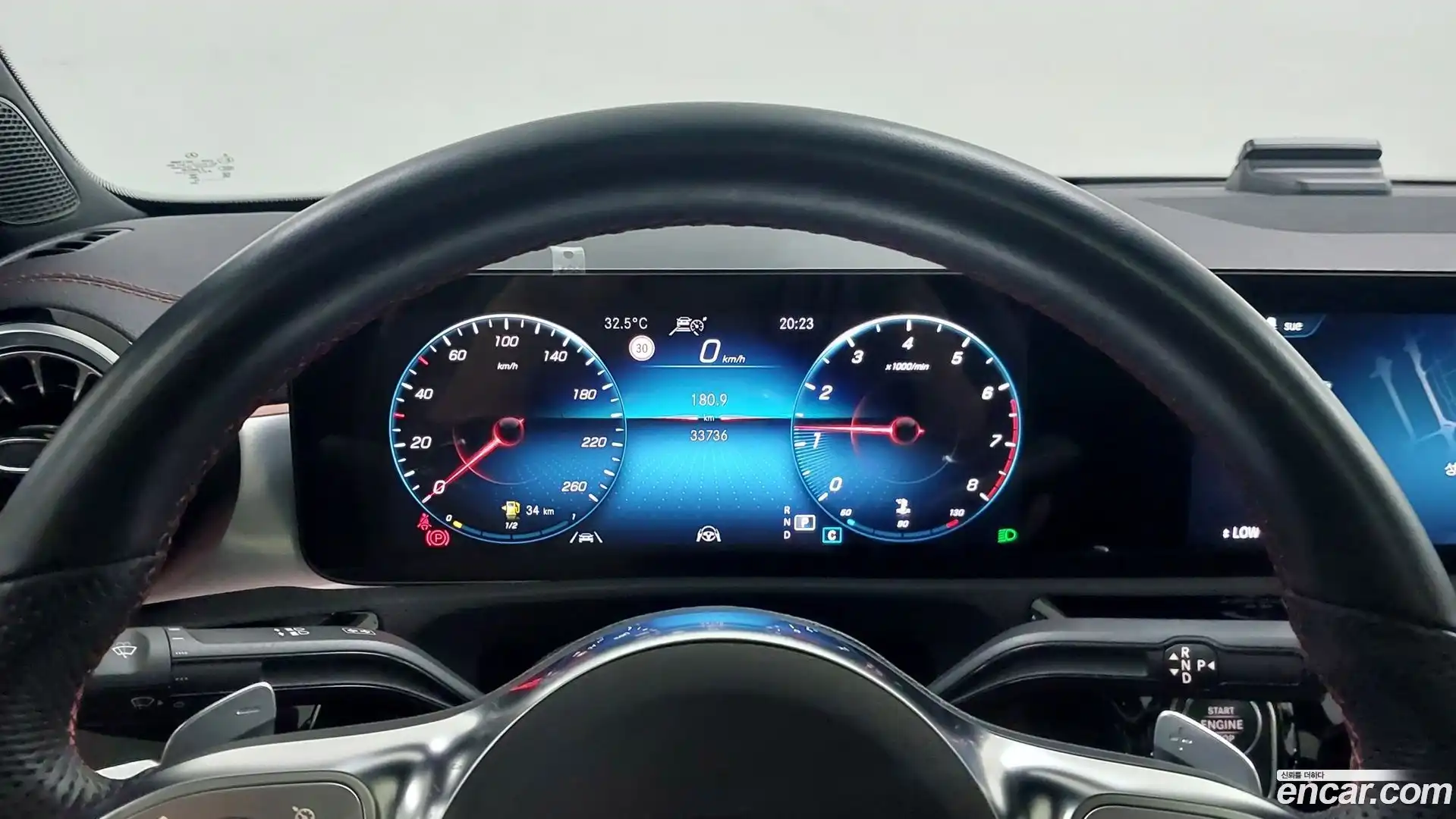 CLA-Class Mercedes-Benz 2023.5-INNER-008