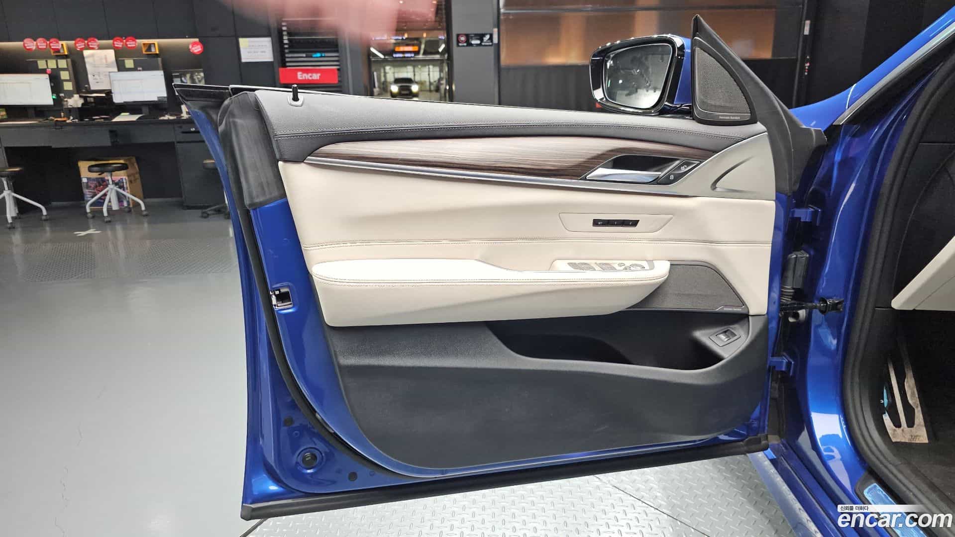 Gran Turismo BMW 2020.11-INNER-034