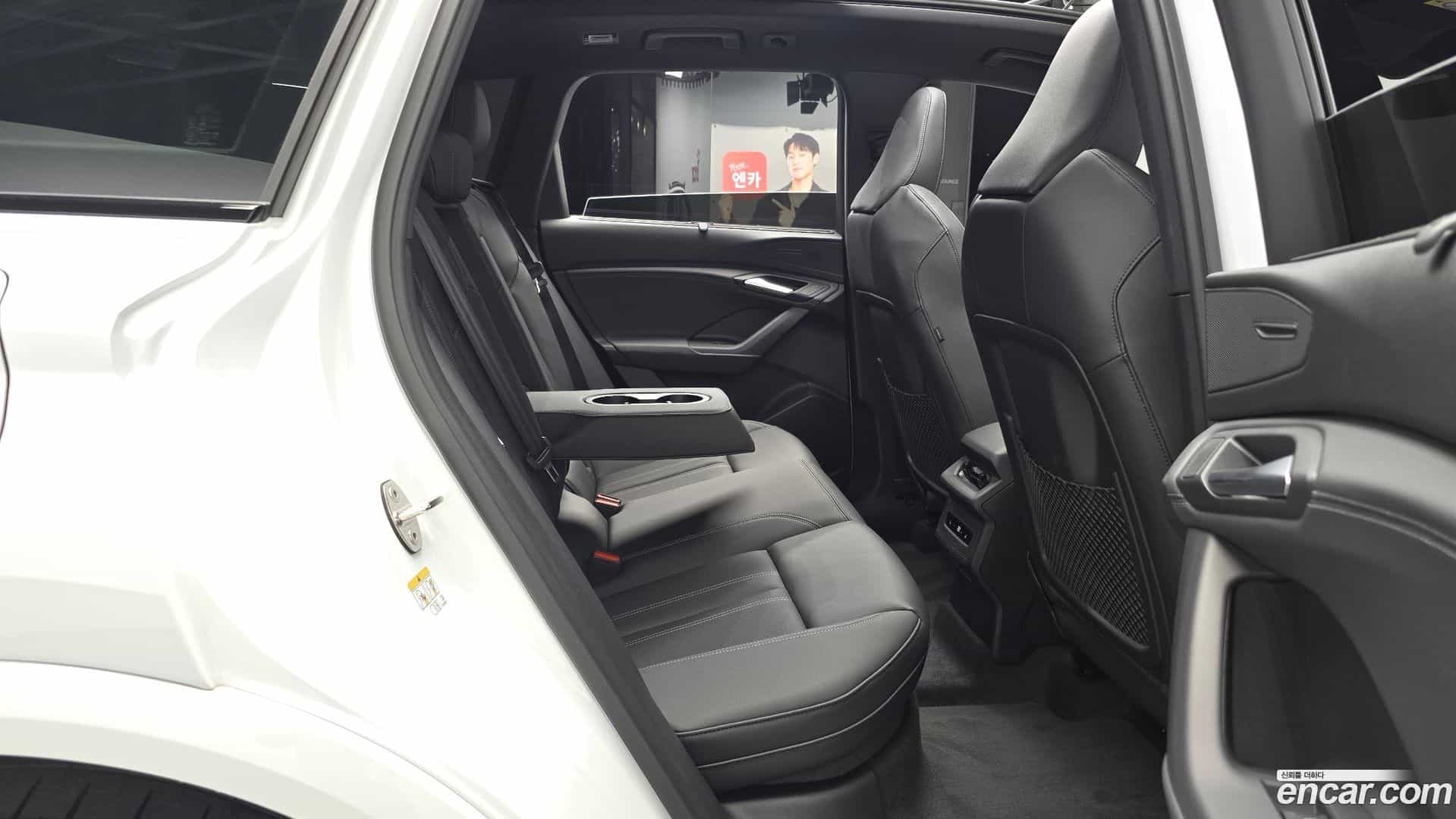 Q6 e-tron Audi 2025.8-OPTION-016