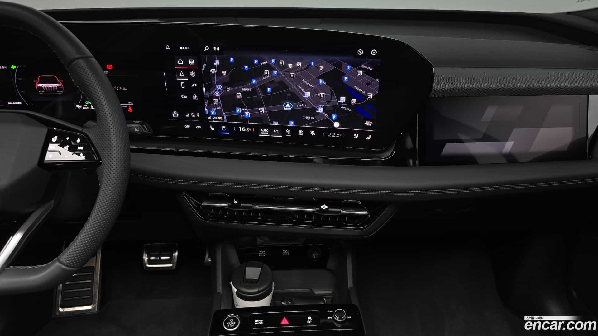 Q6 e-tron Audi 2025.8-OPTION-018