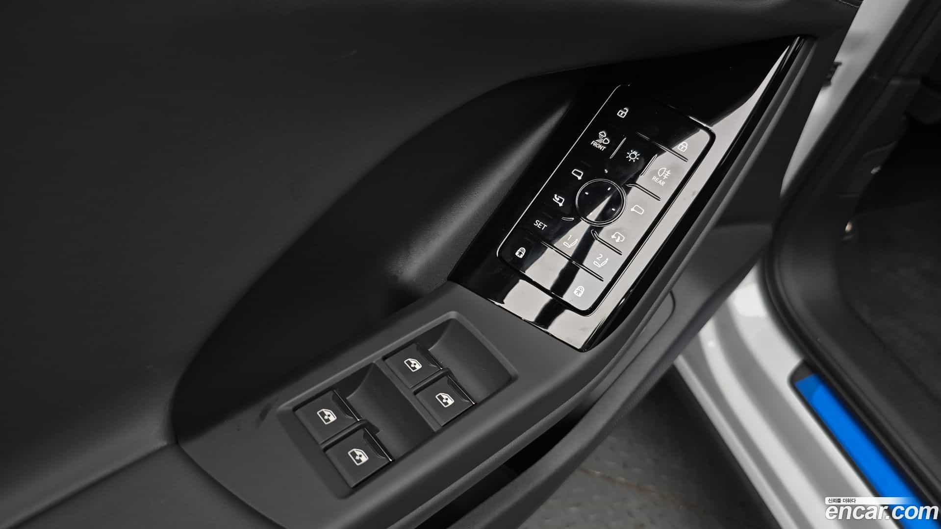 Q6 e-tron Audi 2025.8-OPTION-042