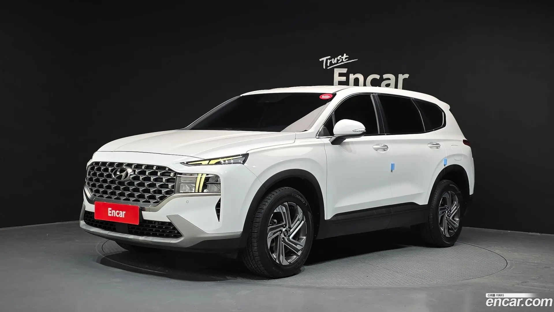 Main__Slider__Photo:Santafe Hyundai 2022.2-0