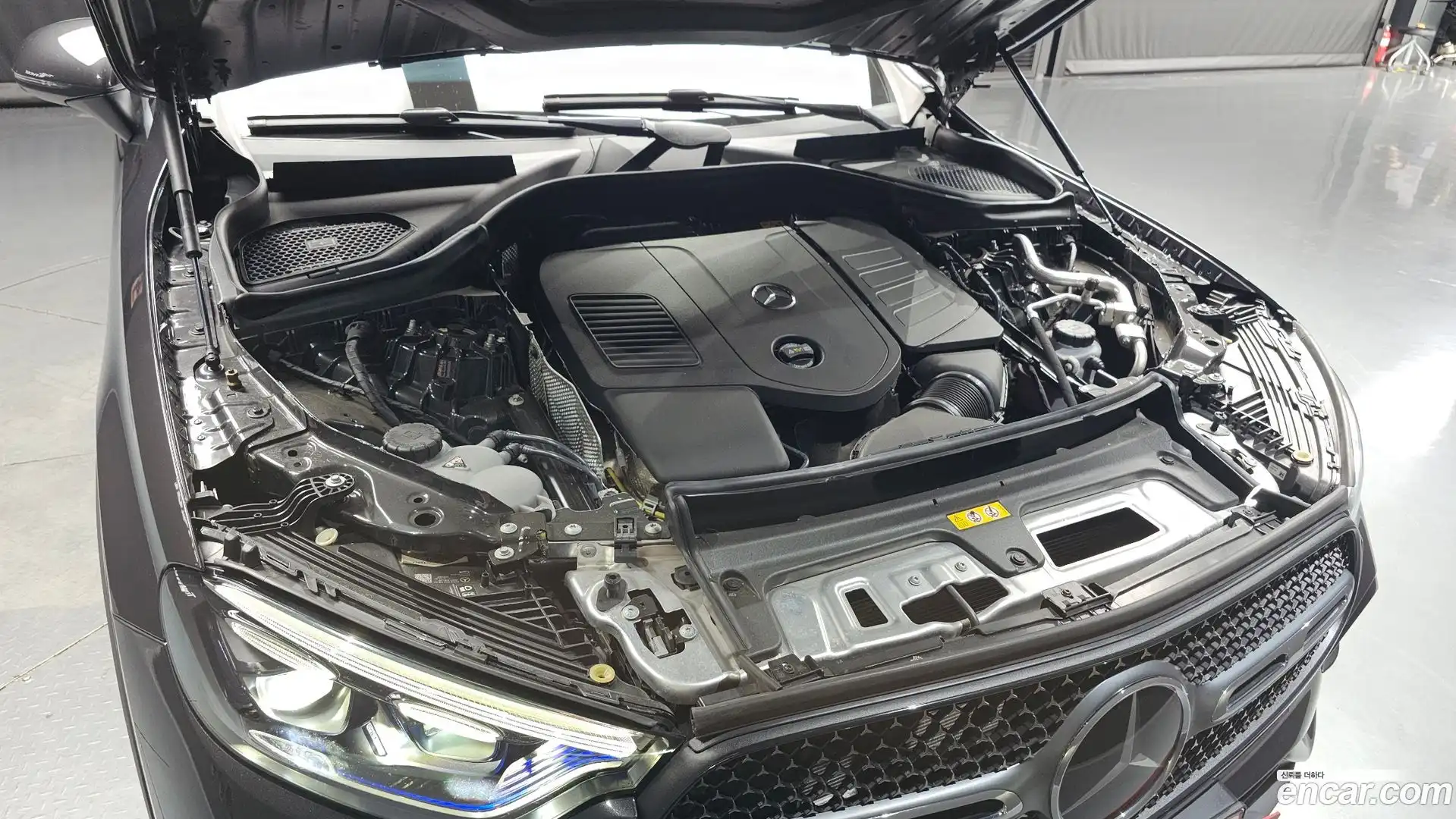 GLC-Class Mercedes-Benz 2024.5-OUTER-006
