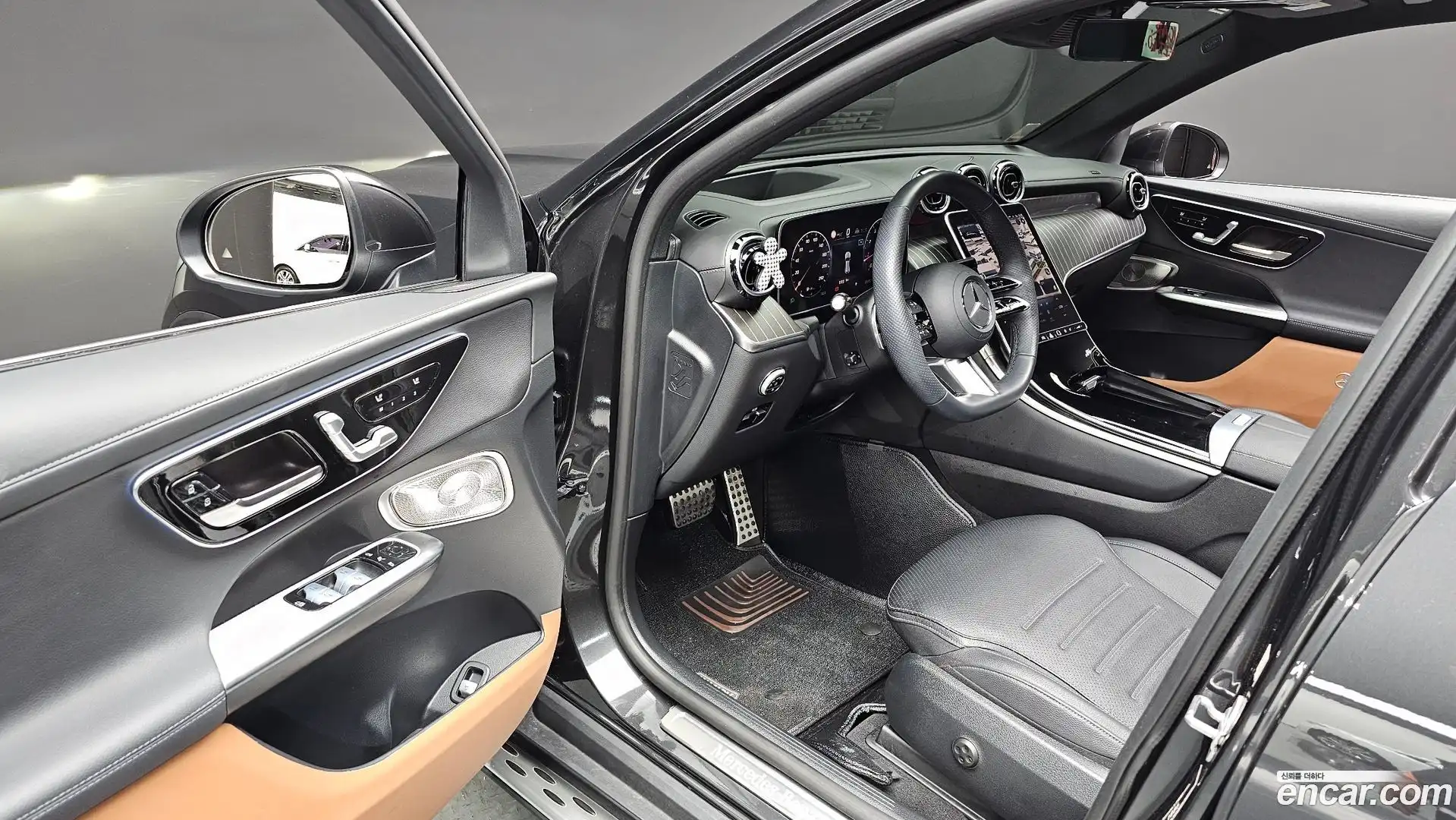 GLC-Class Mercedes-Benz 2024.5-OPTION-015