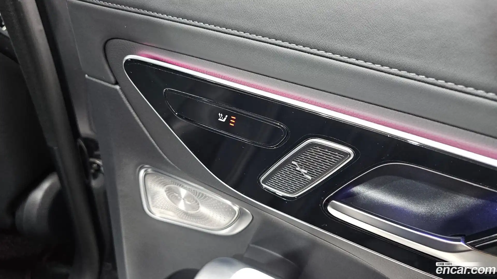 GLC-Class Mercedes-Benz 2024.5-OPTION-023