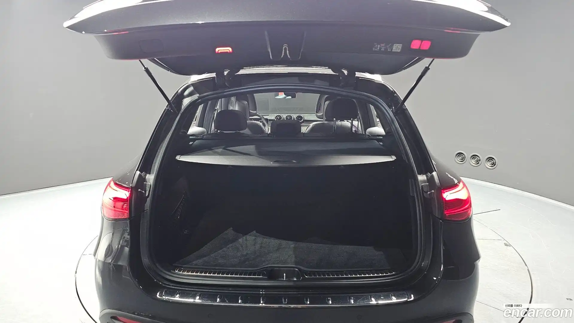 GLC-Class Mercedes-Benz 2024.5-OPTION-024