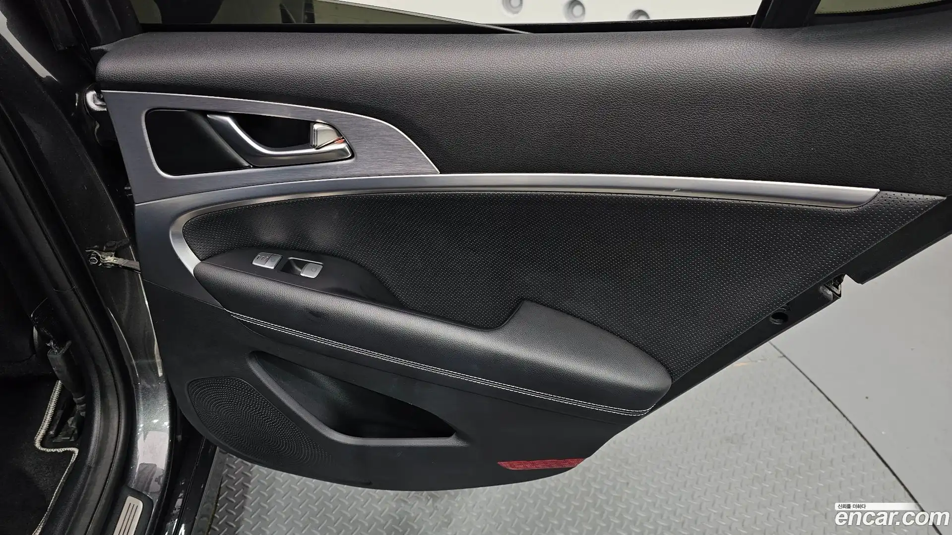G70 Genesis 2018.7-INNER-035