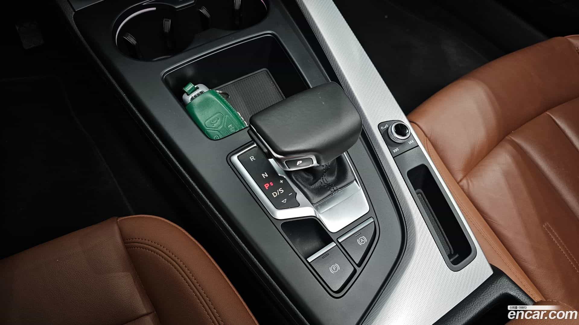 A4 Audi 2021.11-INNER-009
