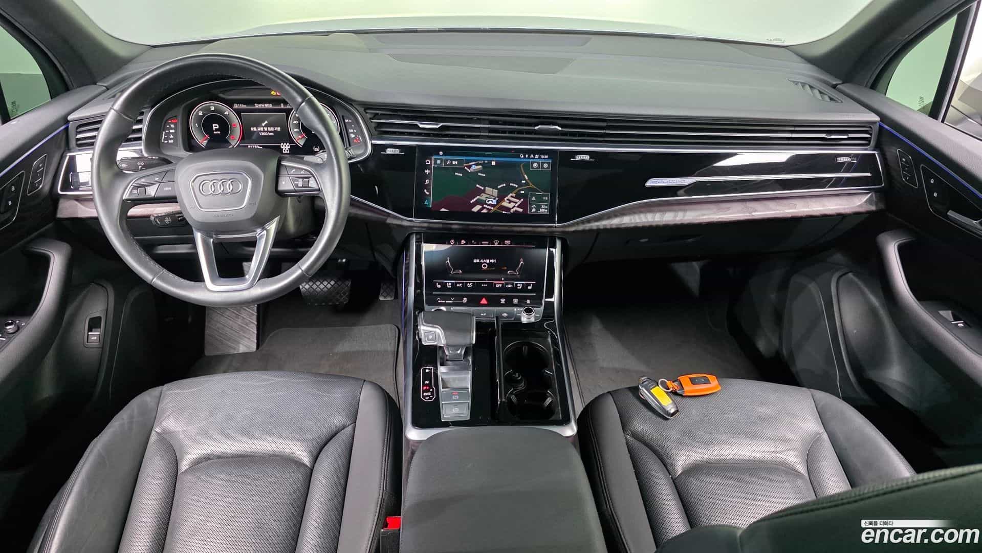Q7 Audi 2021.10-INNER-007