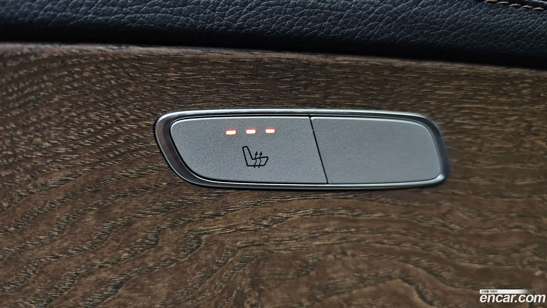 E-Class Mercedes-Benz 2022.9-OPTION-049