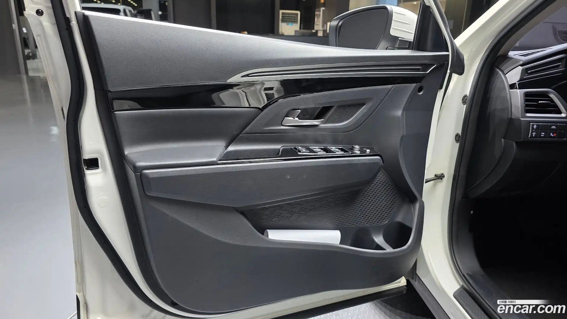 KORANDO KG Mobility 2019.9-INNER-034