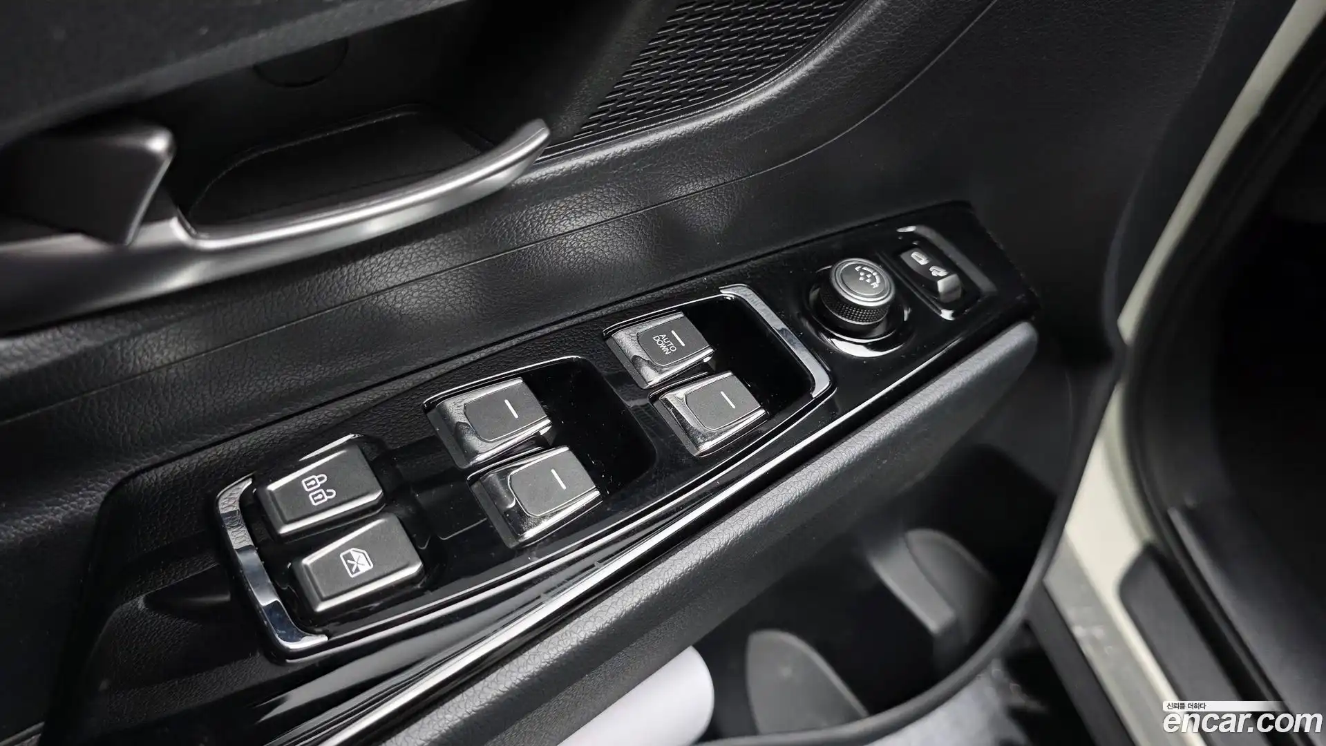 KORANDO KG Mobility 2019.9-OPTION-041