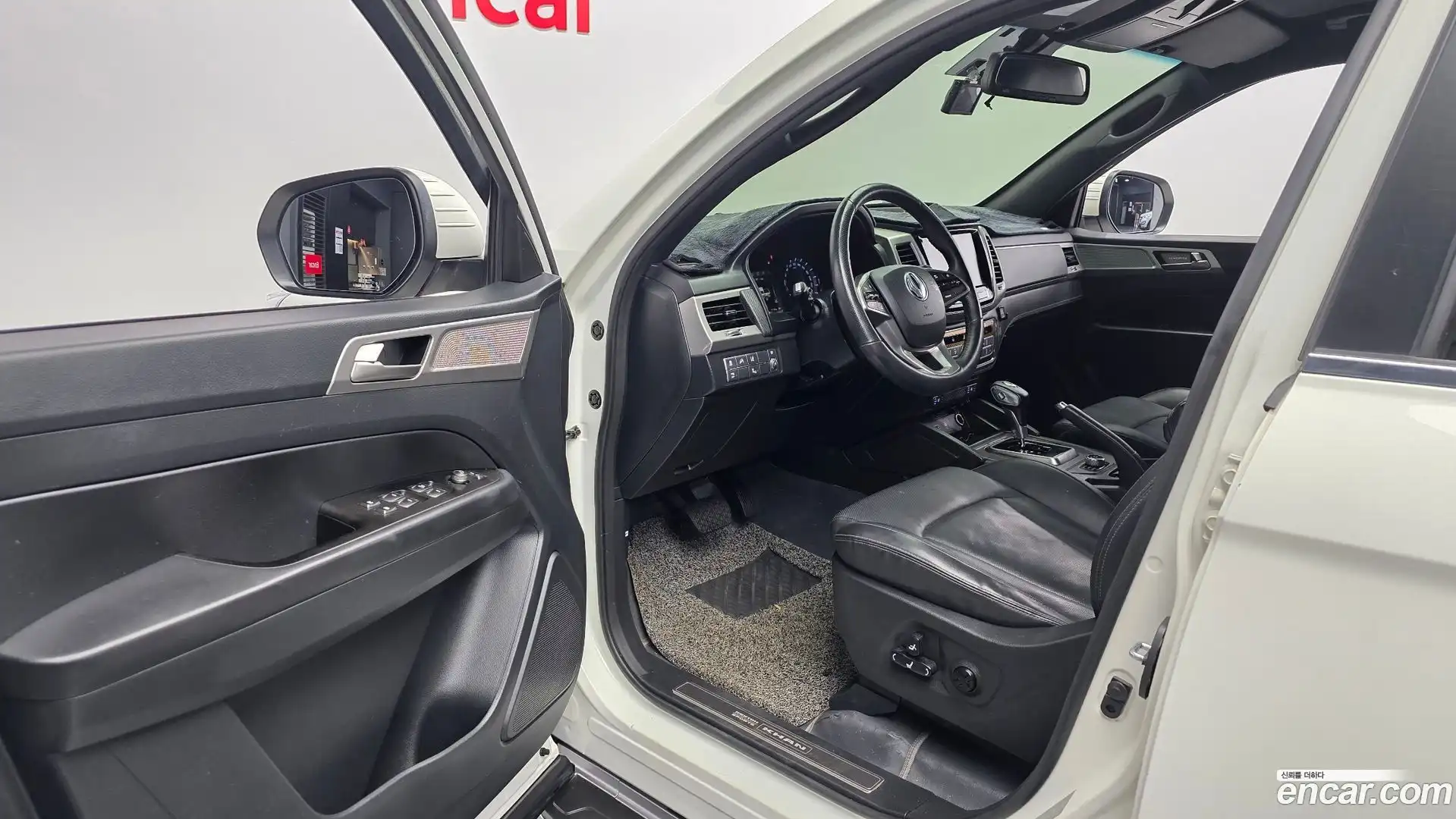 Rexton KG Mobility 2019.2-INNER-010