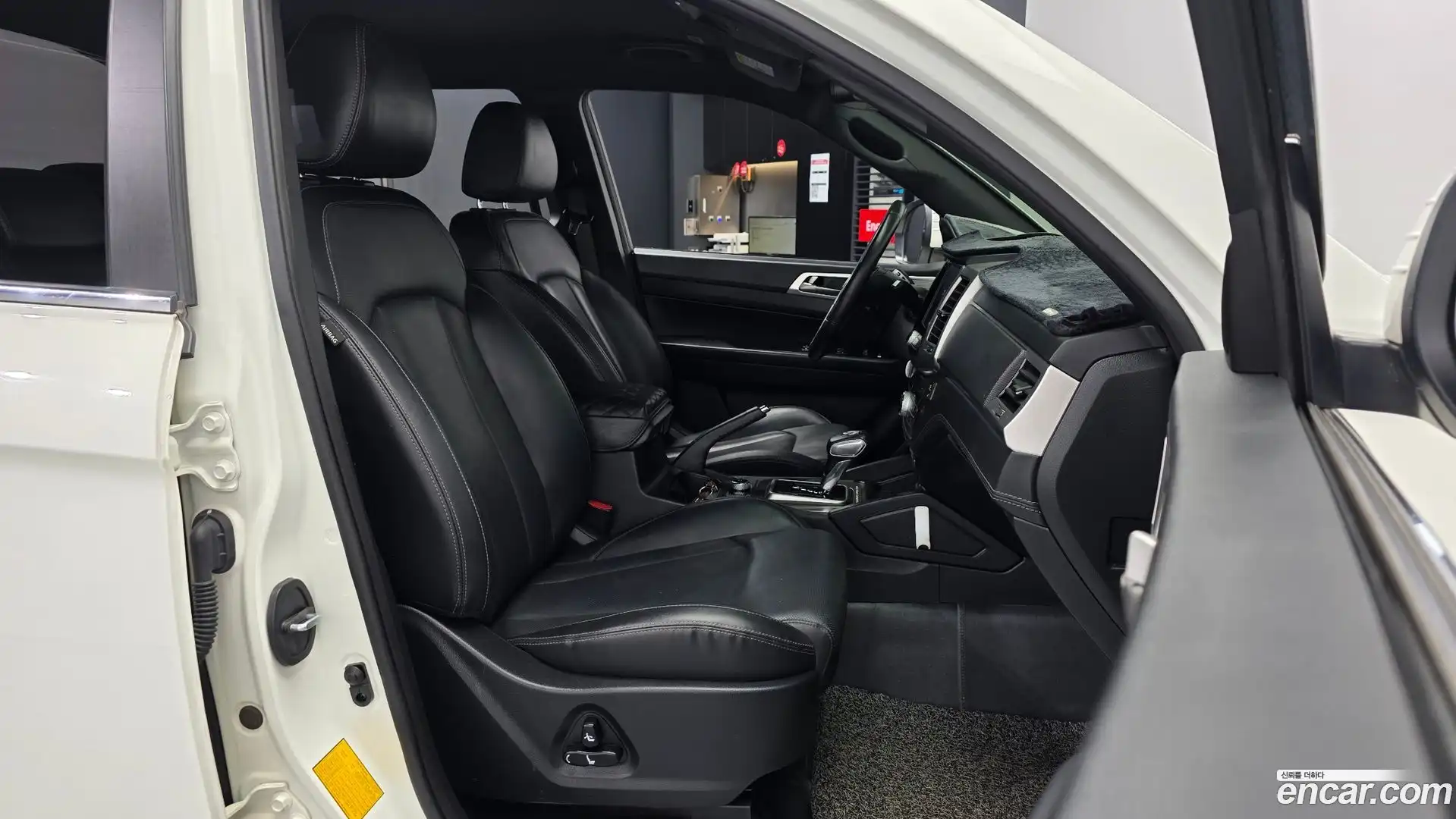 Rexton KG Mobility 2019.2-OPTION-015