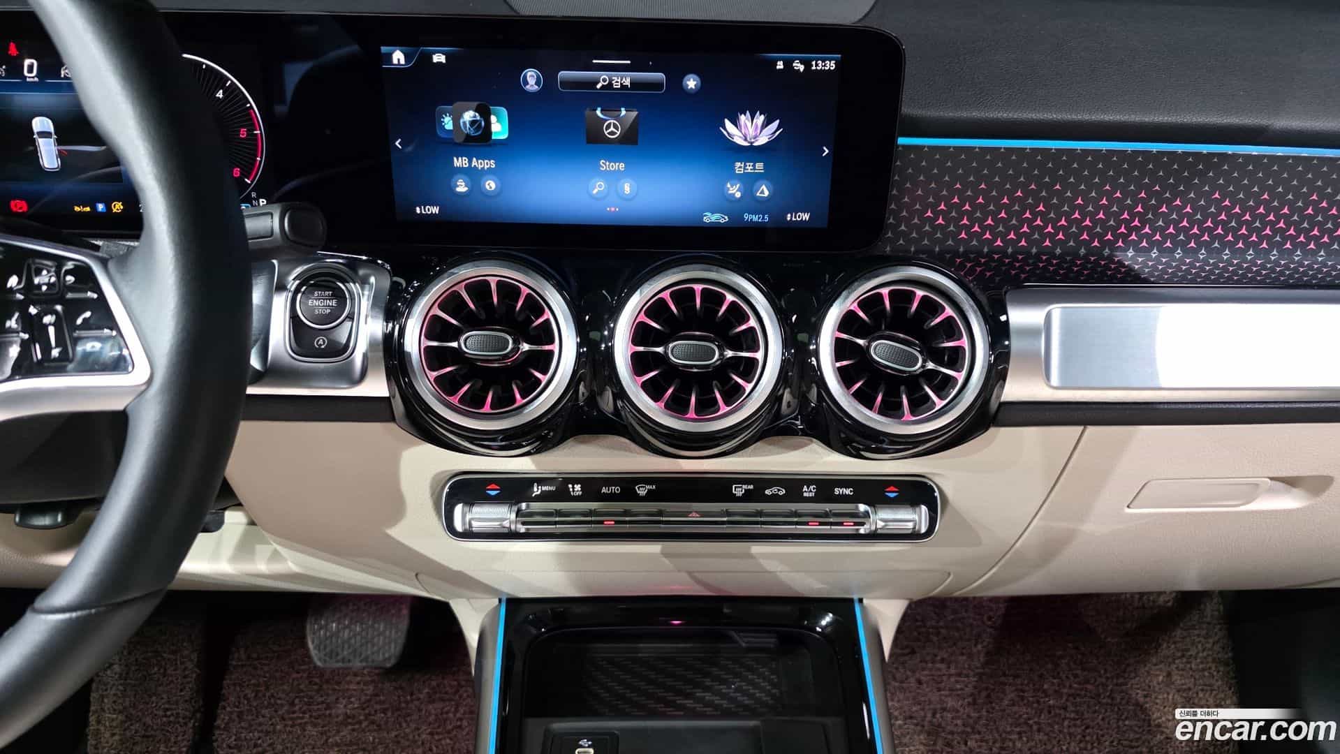 GLB-Class Mercedes-Benz 2024.2-OPTION-017