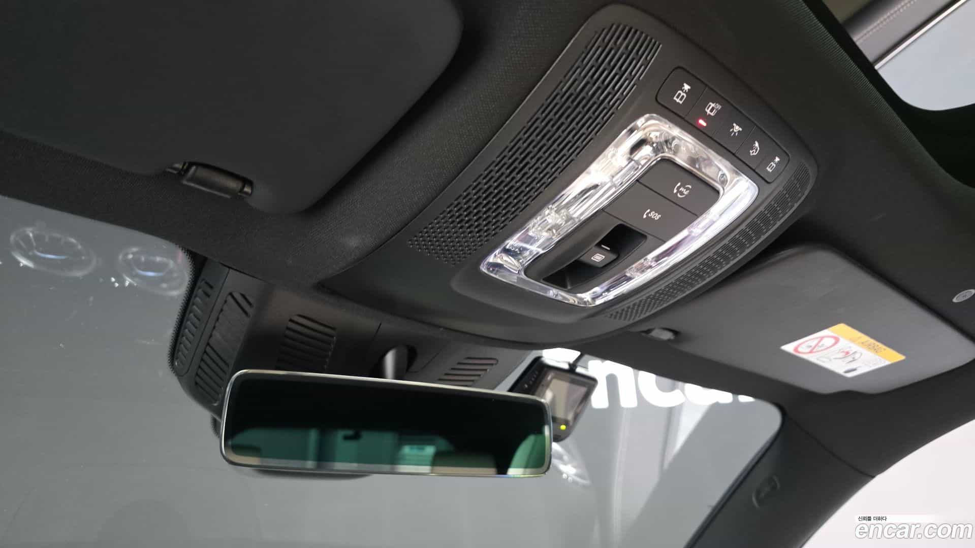 GLB-Class Mercedes-Benz 2024.2-OPTION-040