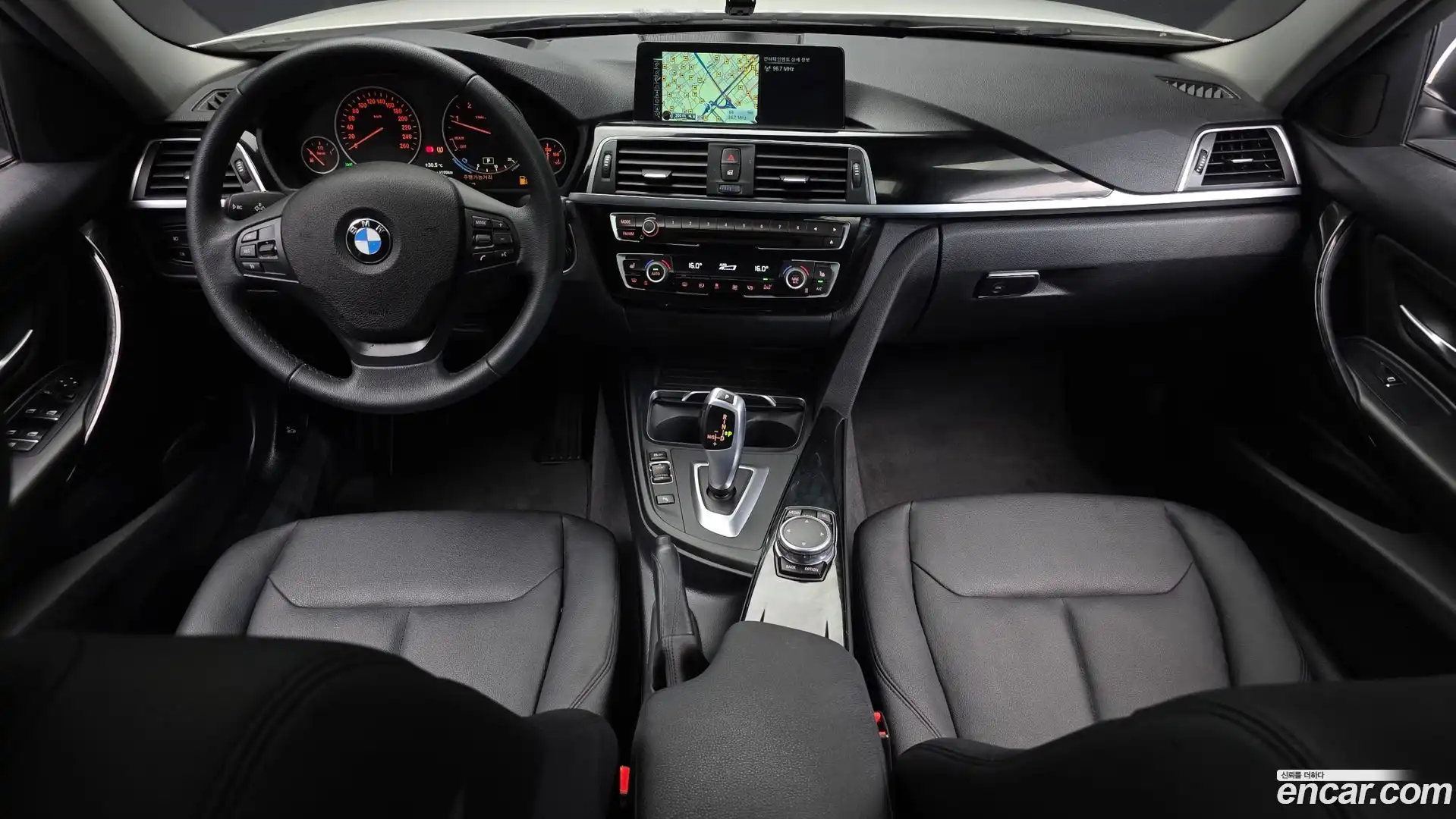 3-Series BMW 2016.10-INNER-007