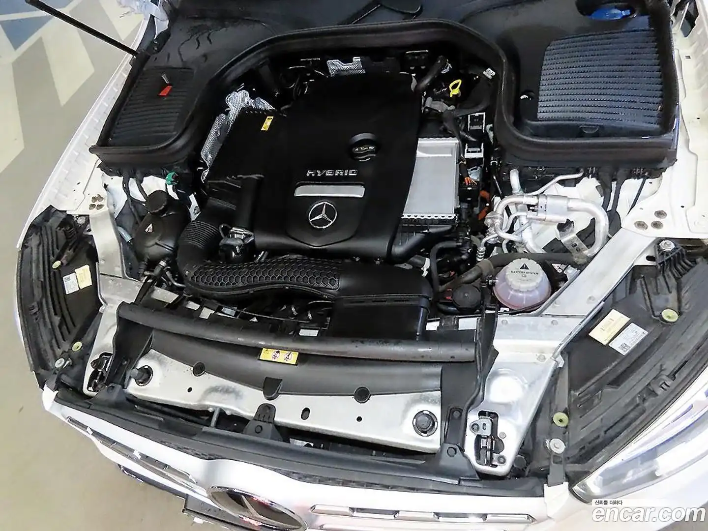 GLC-Class Mercedes-Benz 2021.11-OPTION-023