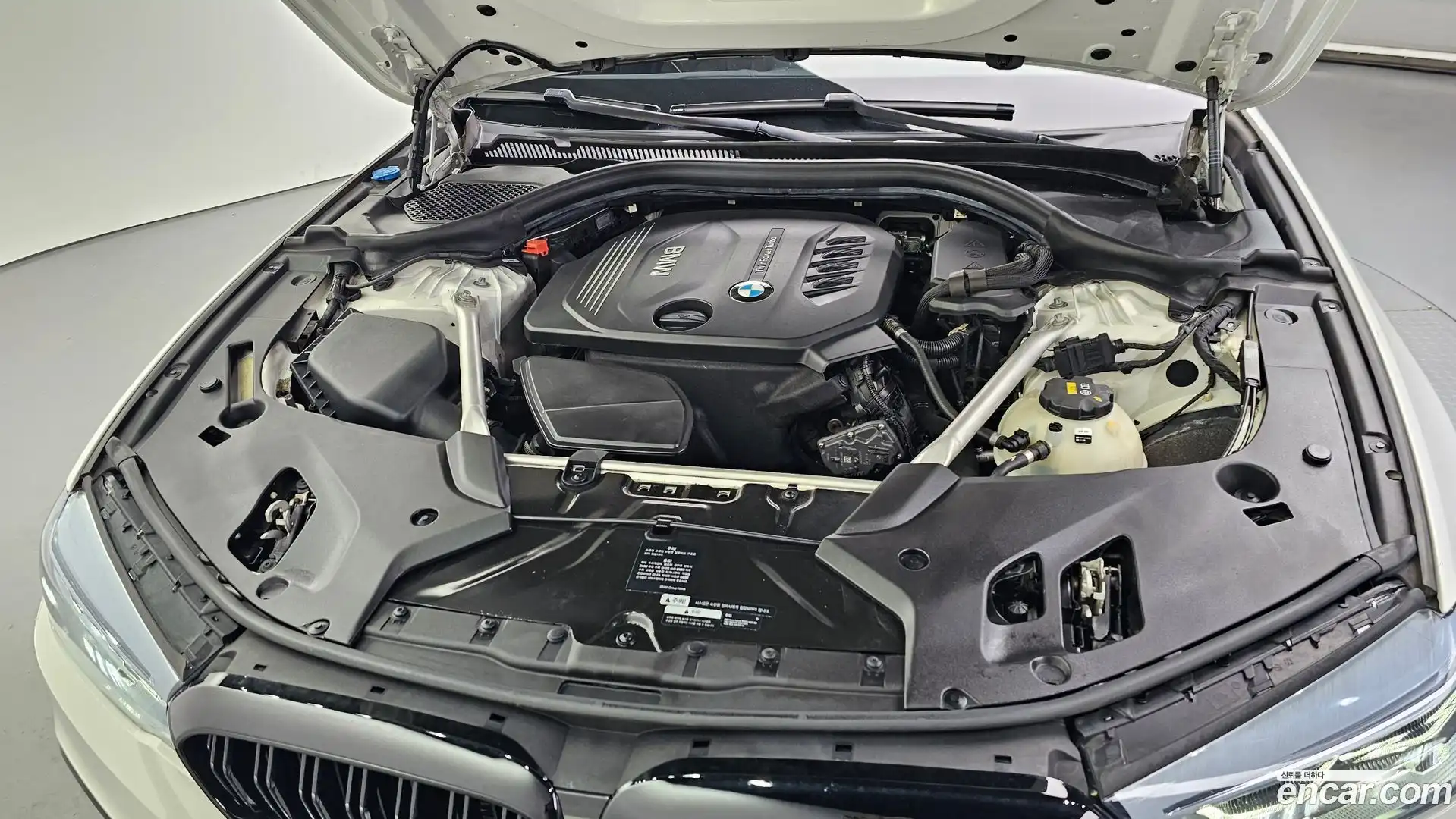 5-Series BMW 2018.5-OUTER-006