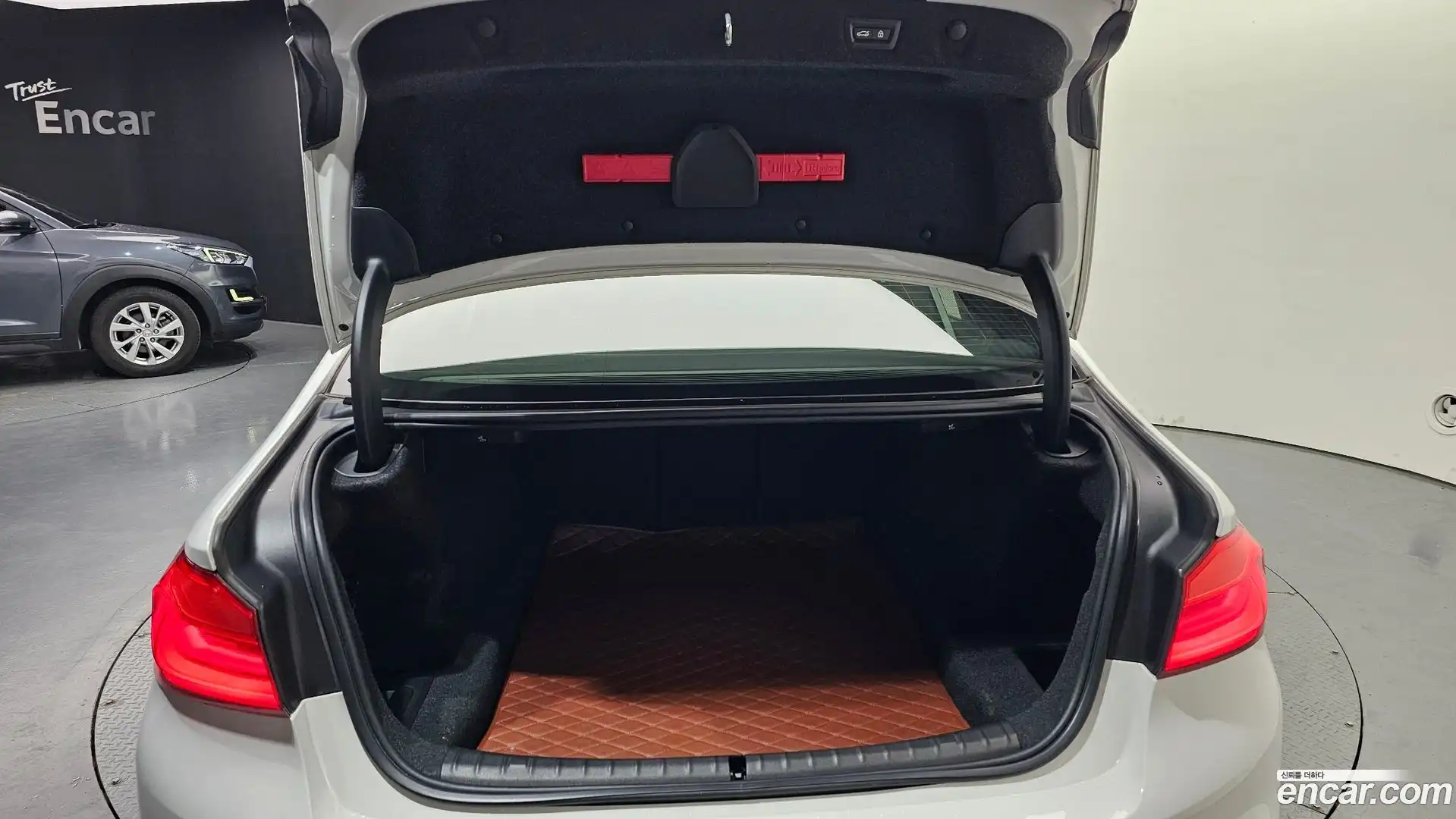 5-Series BMW 2018.5-OPTION-024