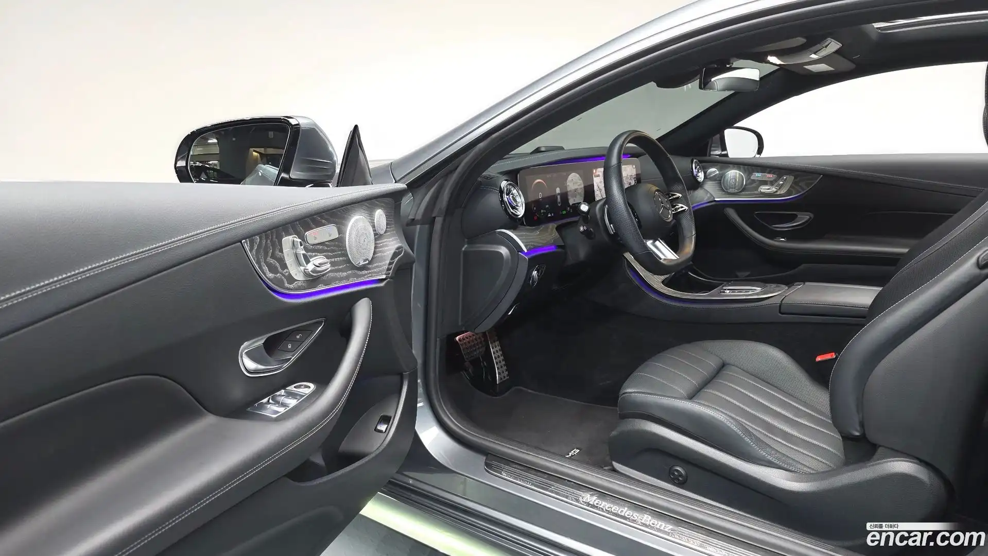 E-Class Mercedes-Benz 2021.1-INNER-010