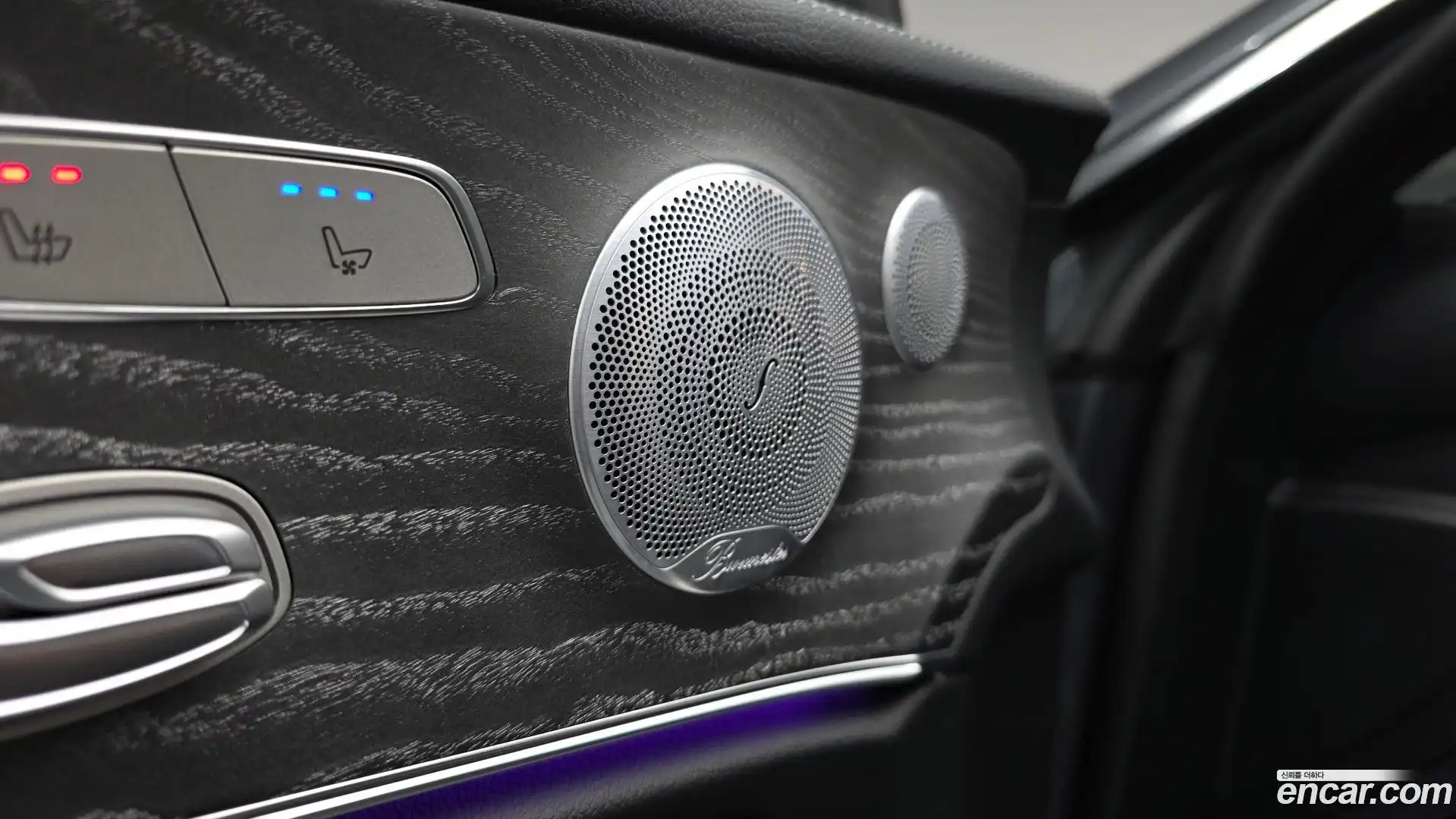 E-Class Mercedes-Benz 2021.1-OPTION-022