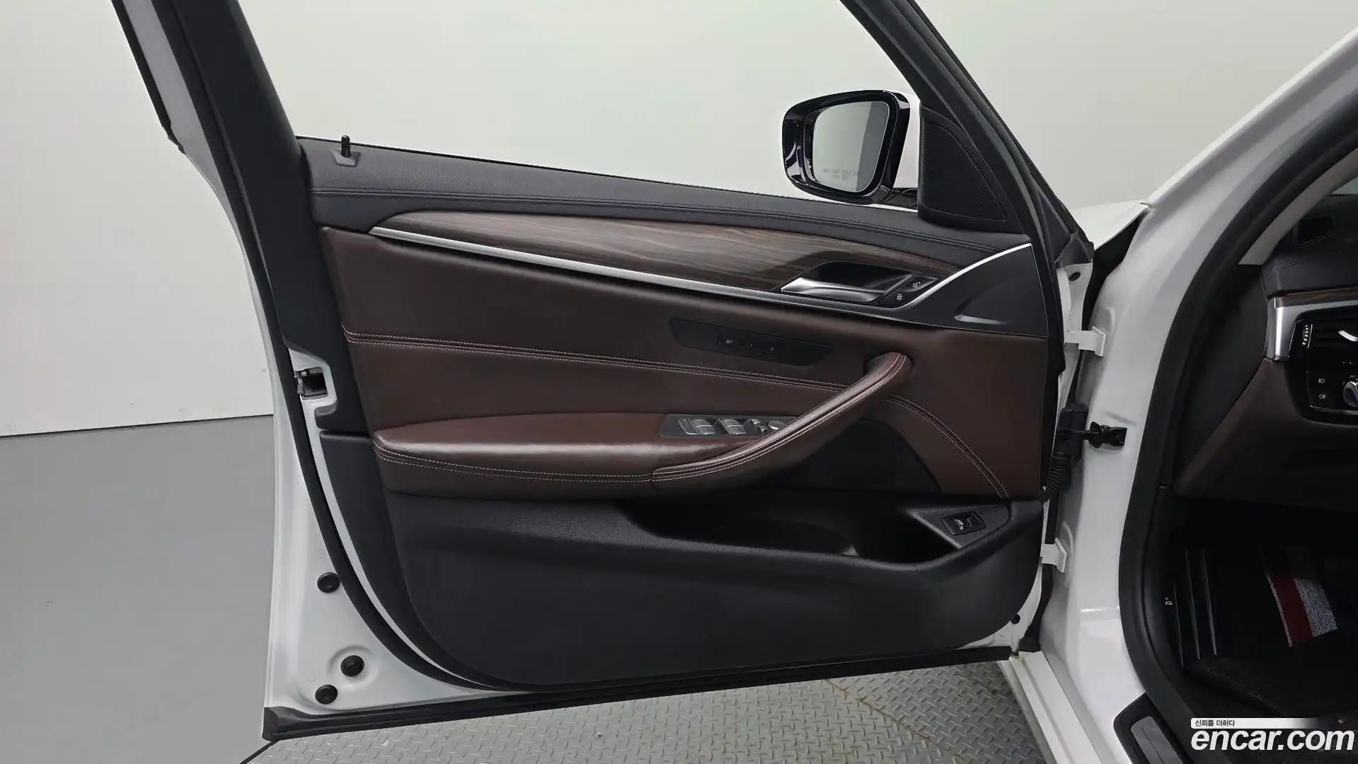 5-Series BMW 2020.2-INNER-034