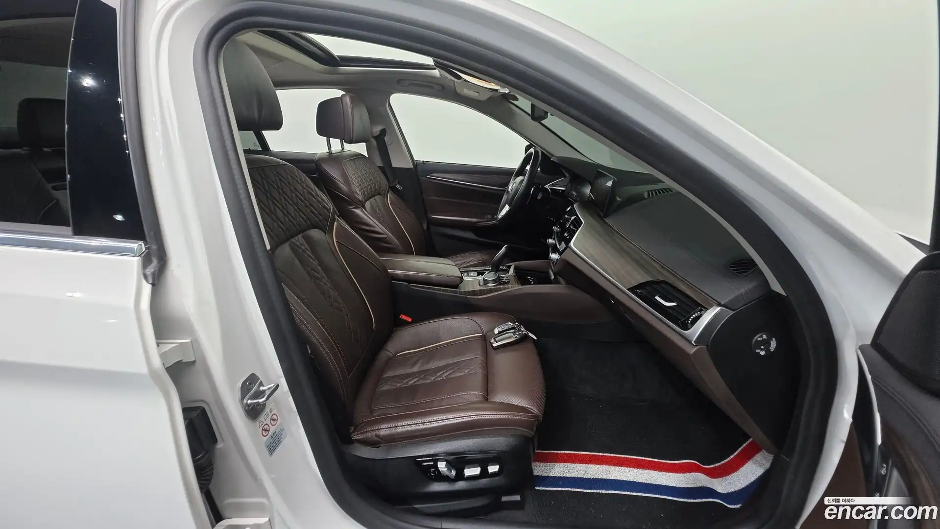 5-Series BMW 2020.2-INNER-036