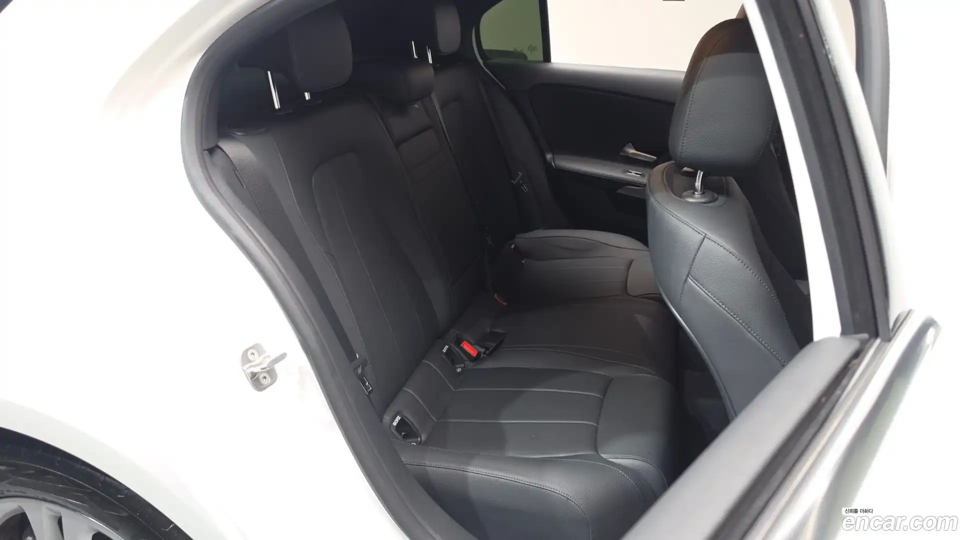 A-Class Mercedes-Benz 2025.4-OPTION-015