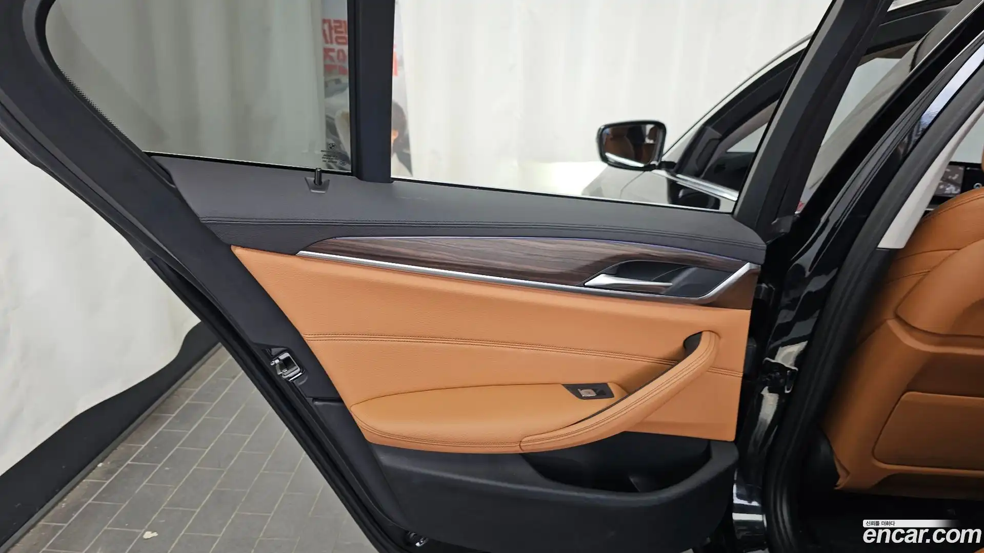 5-Series BMW 2020.4-INNER-035