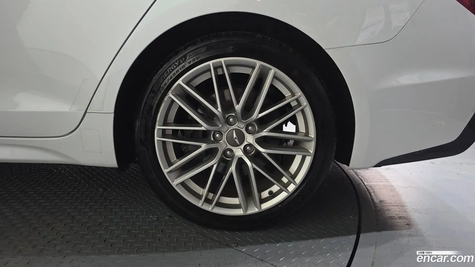 G70 Genesis 2018.11-OUTER-031