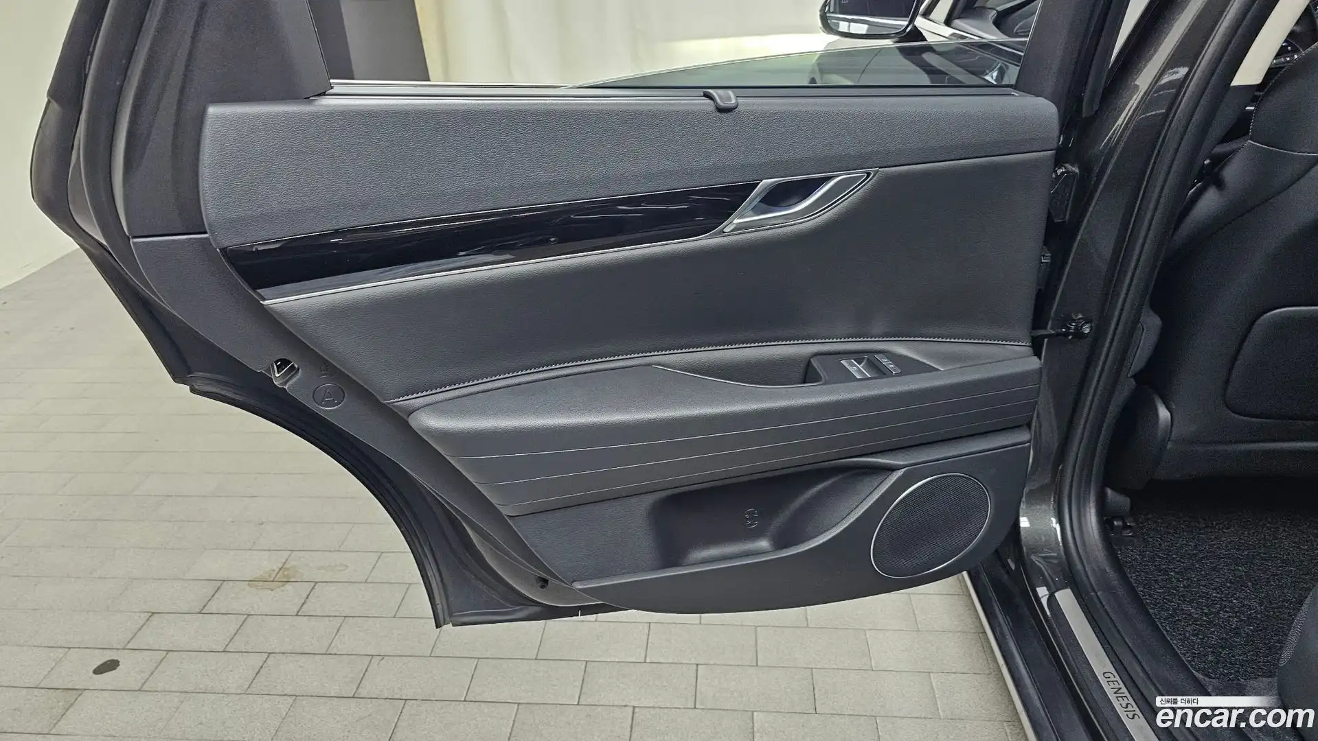 G80 Genesis 2022.5-INNER-035