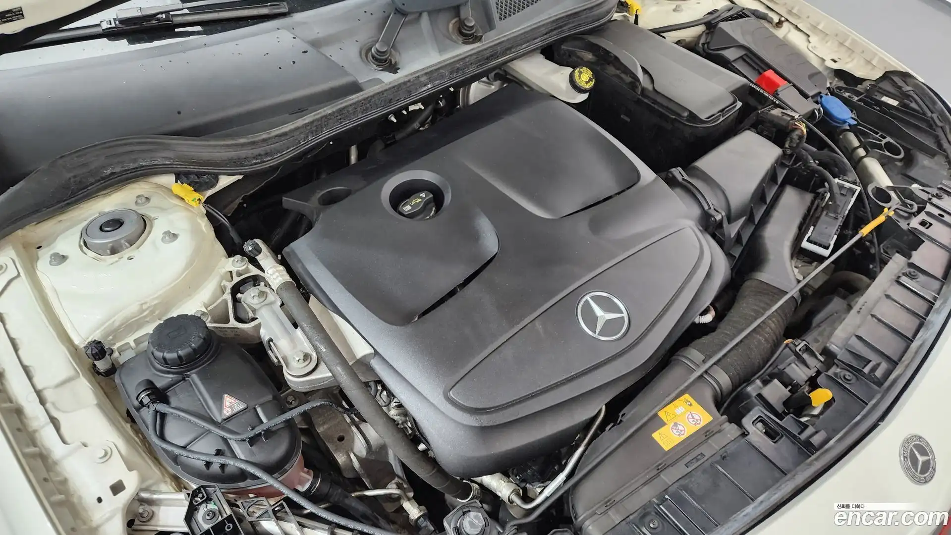 GLA-Class Mercedes-Benz 2017.10-OUTER-006