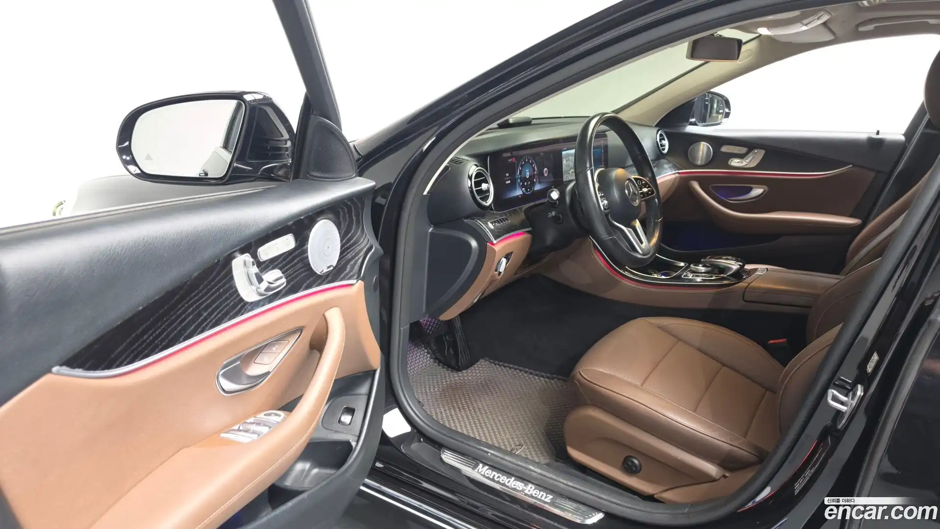 E-Class Mercedes-Benz 2018.10-INNER-010