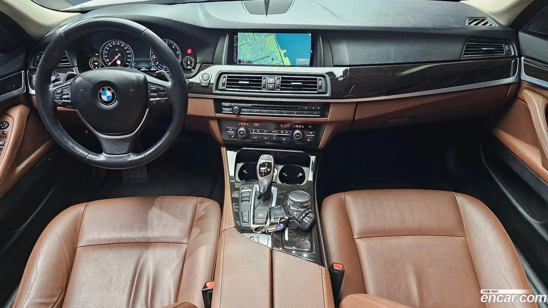 5-Series BMW 2015.1-INNER-007