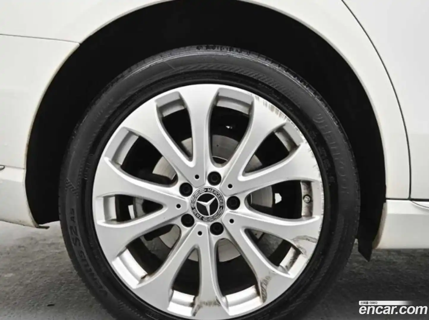E-Class Mercedes-Benz 2019.3-OUTER-005