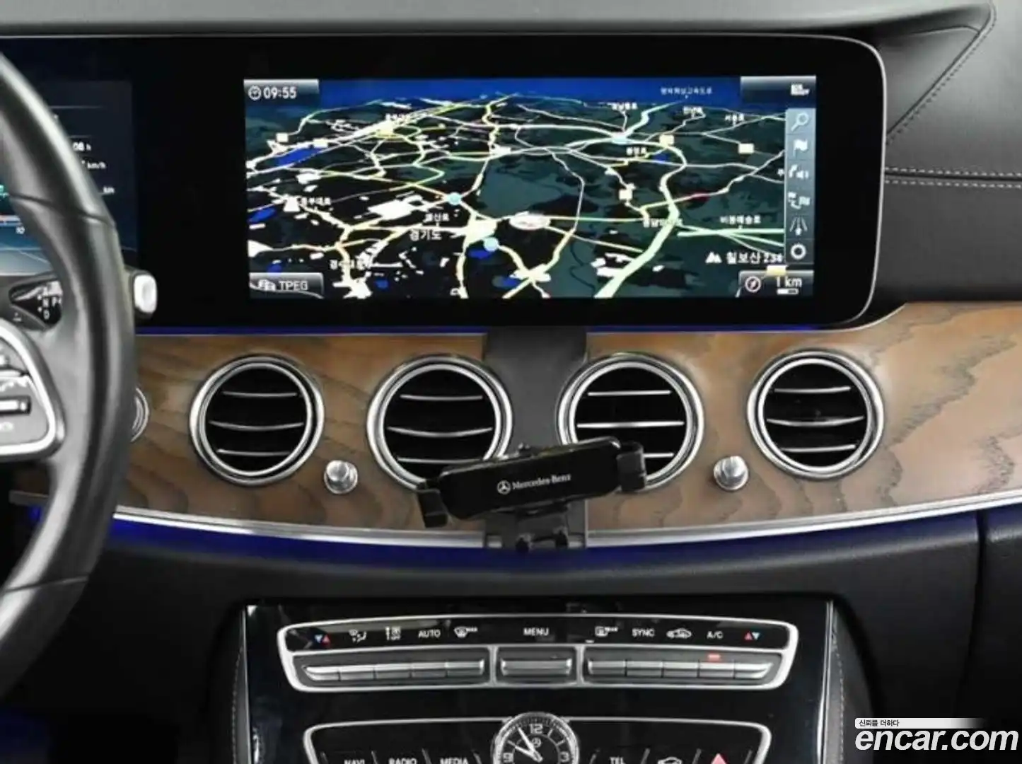 E-Class Mercedes-Benz 2019.3-OPTION-018