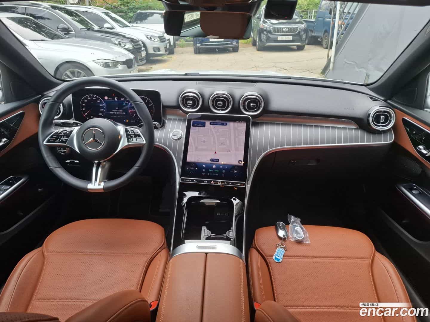 C-Class Mercedes-Benz 2025.2-INNER-007