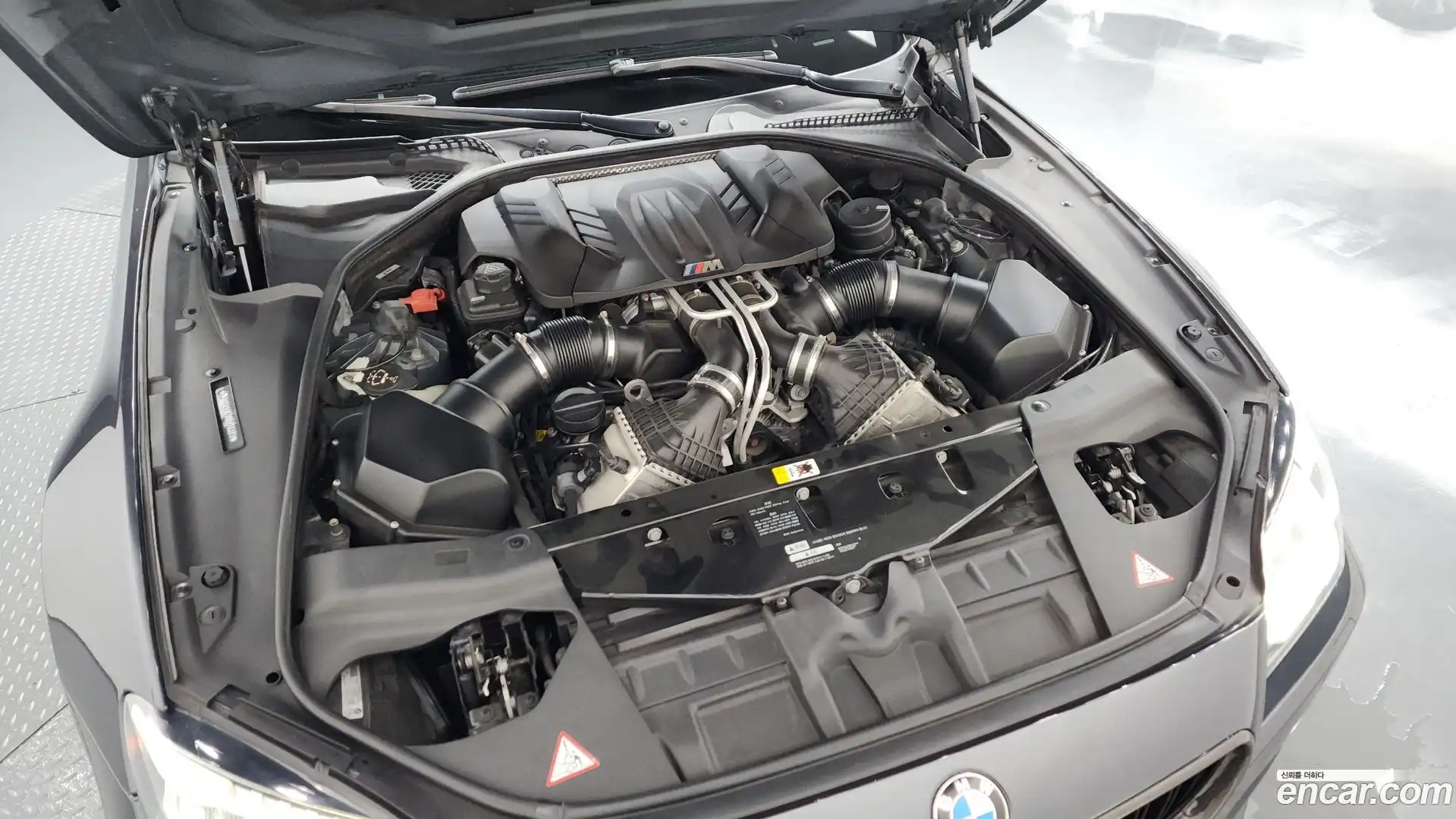 M6 BMW 2013.9-OUTER-006