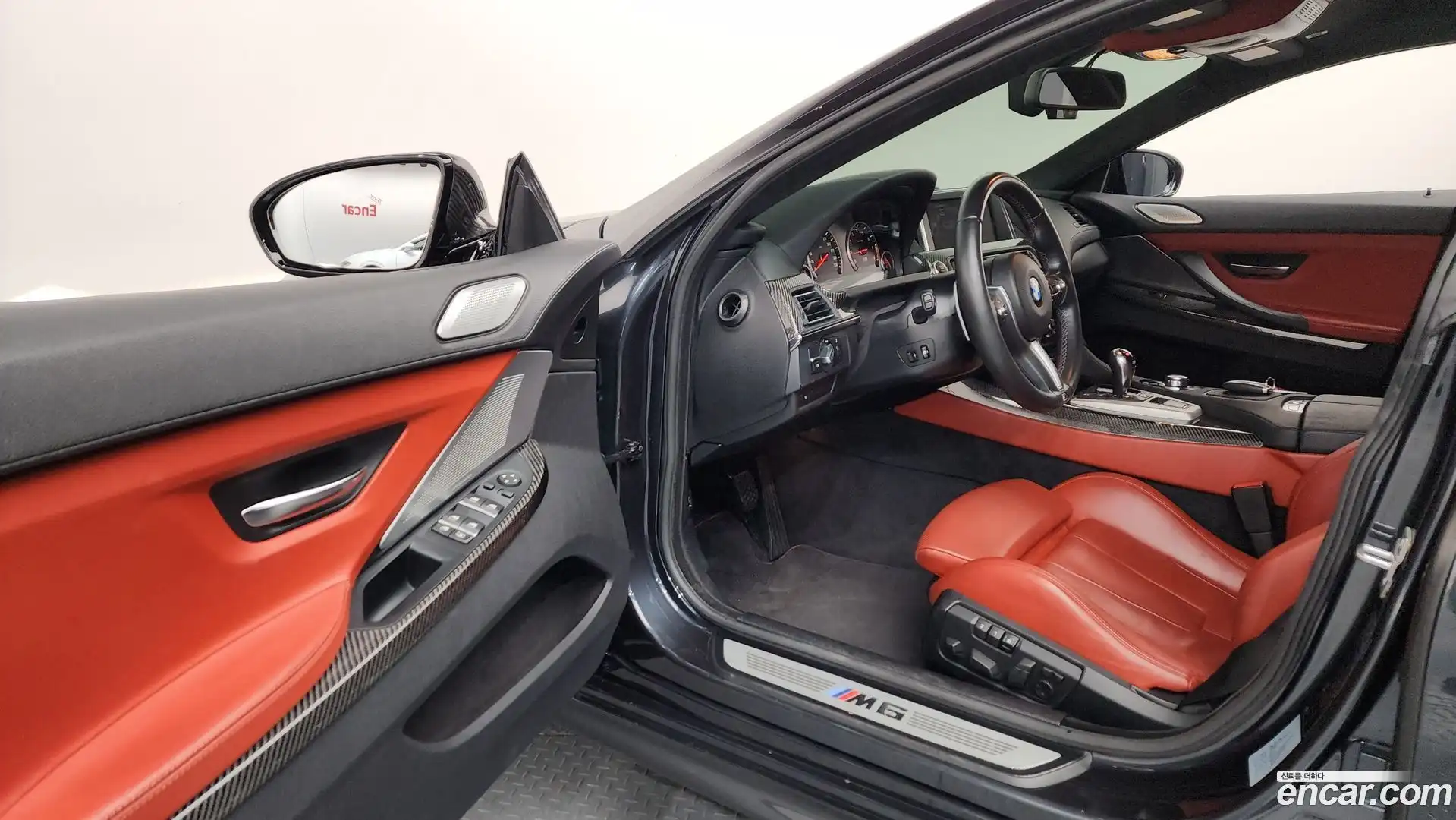 M6 BMW 2013.9-INNER-010