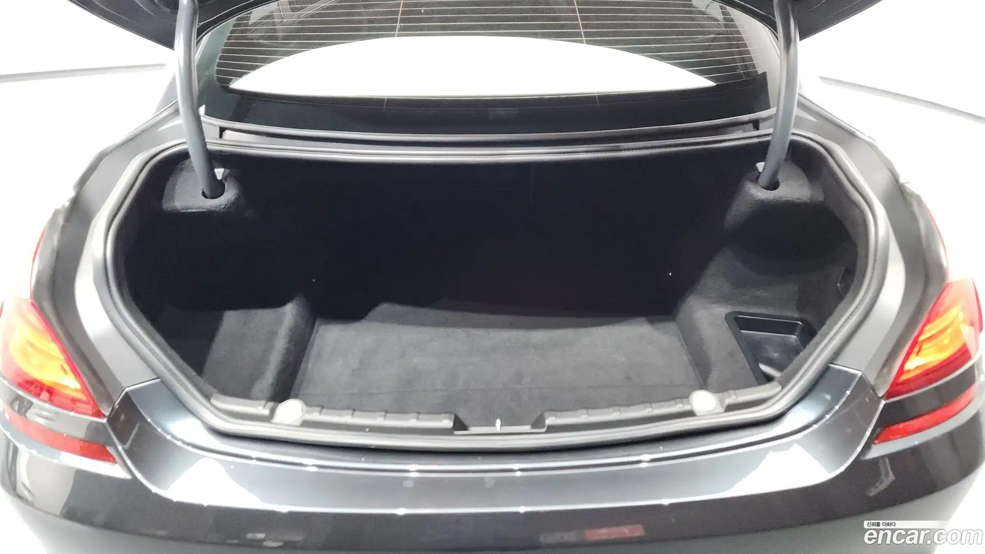 M6 BMW 2013.9-OPTION-024