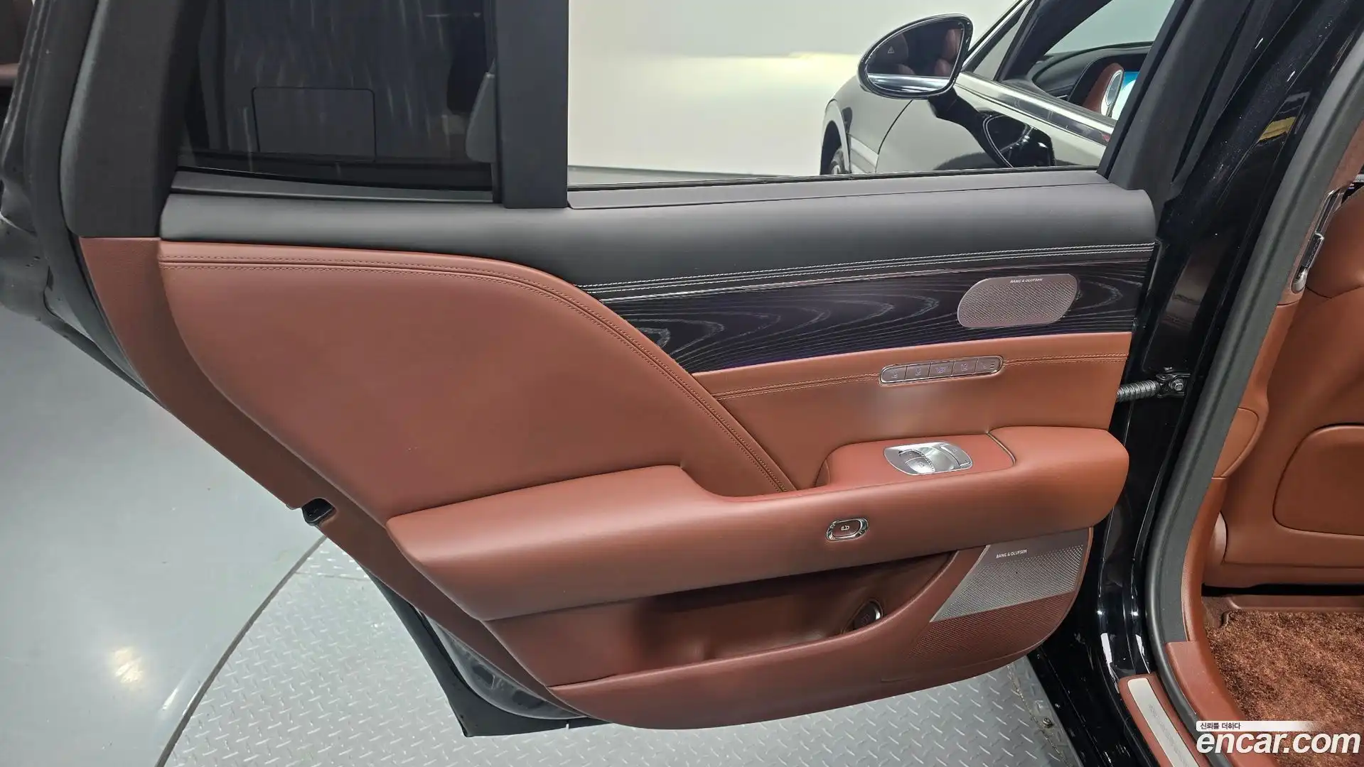 G90 Genesis 2023.5-INNER-035