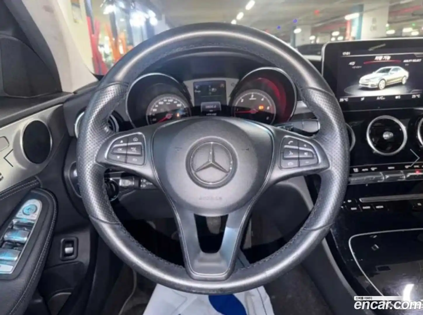 C-Class Mercedes-Benz 2015.1-INNER-007