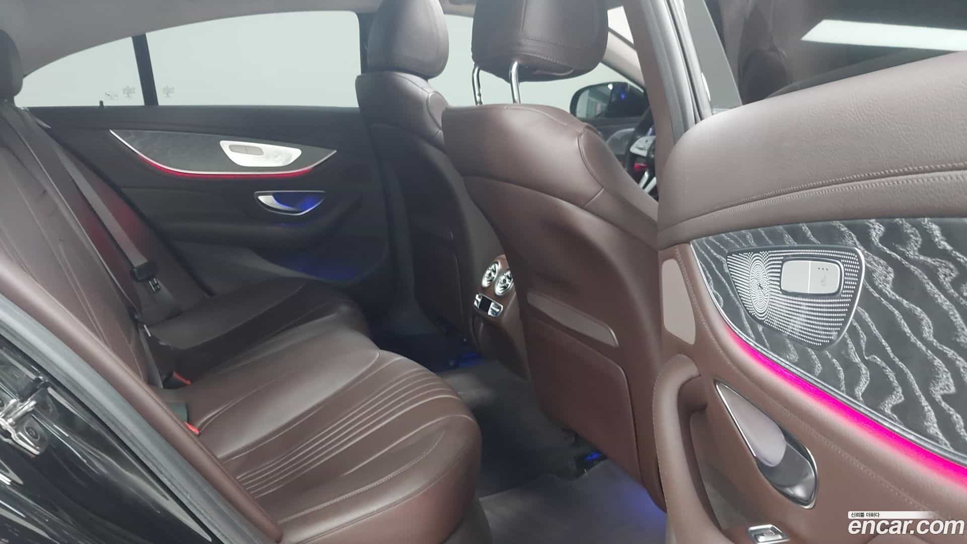 CLS-Class Mercedes-Benz 2021.3-INNER-010