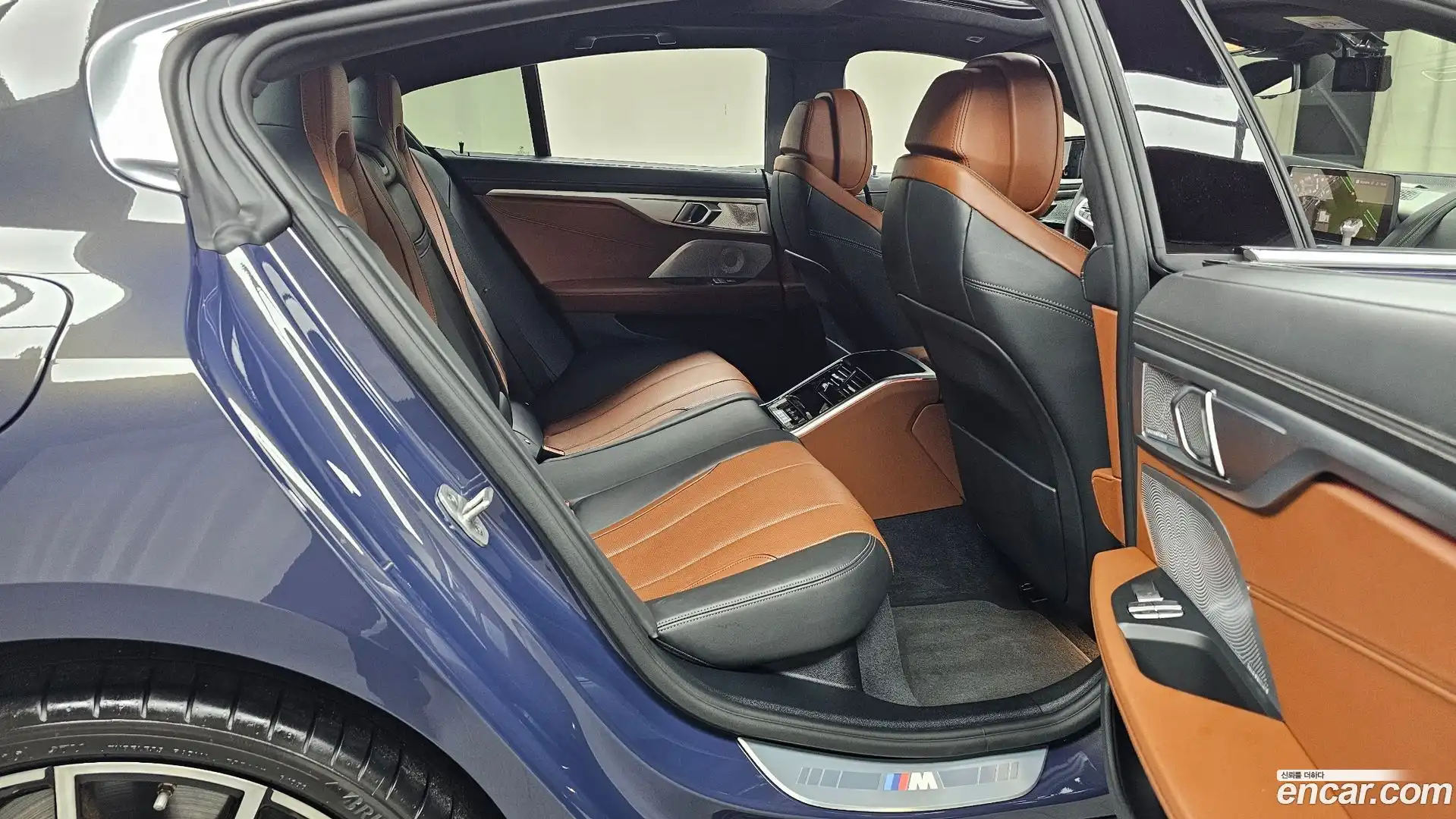 8-Series BMW 2024.1-OPTION-015