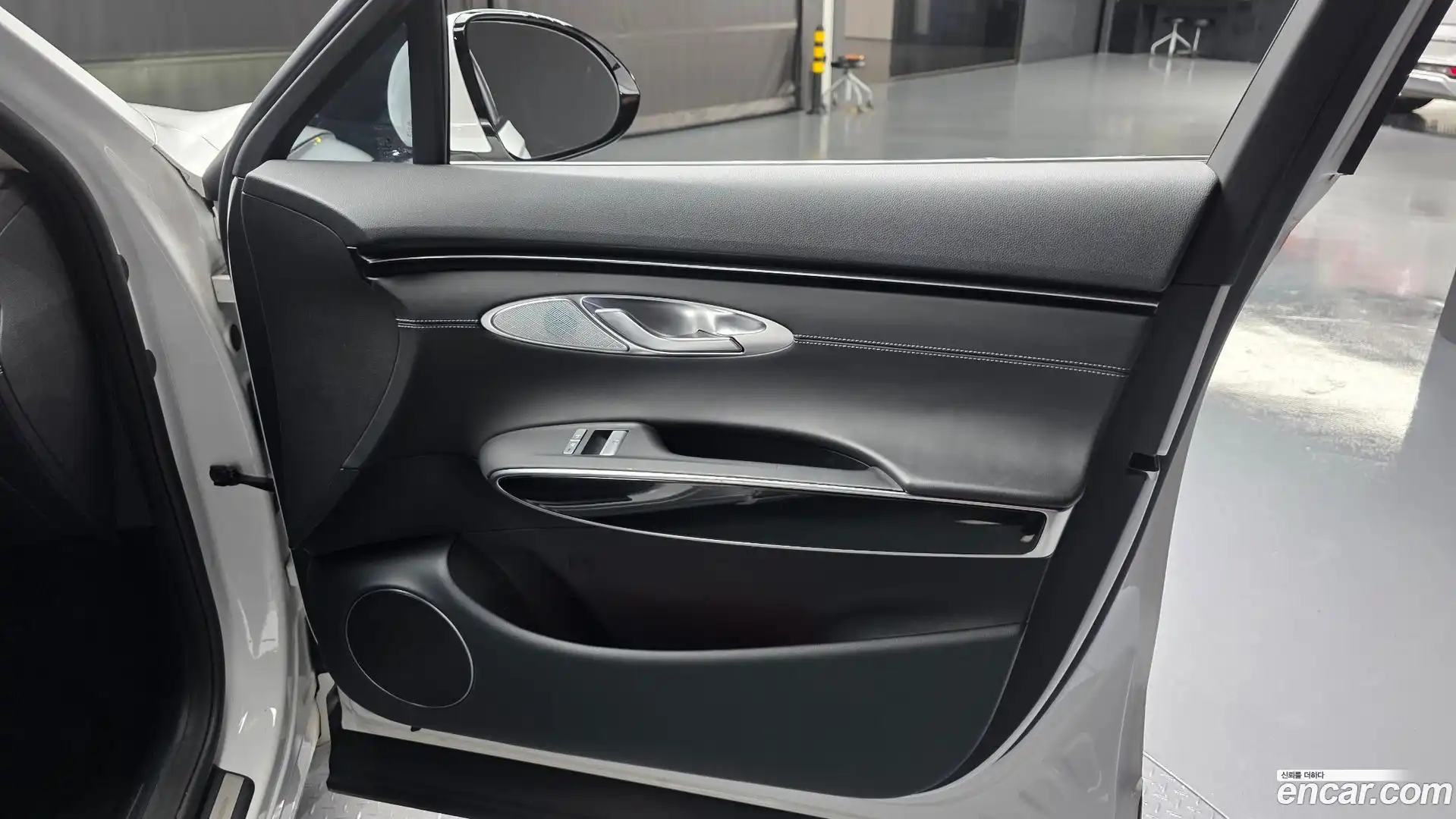 GV70 Genesis 2021.2-INNER-035