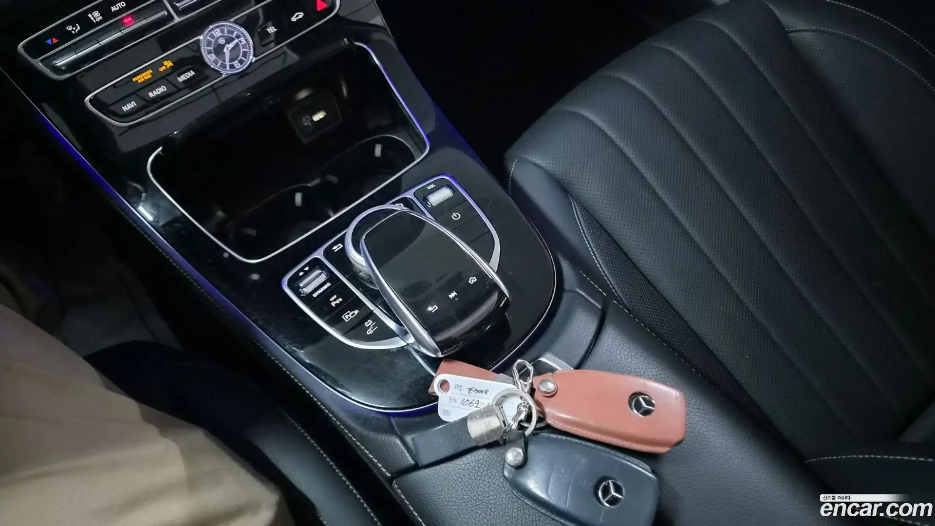 E-Class Mercedes-Benz 2020.4-OPTION-017
