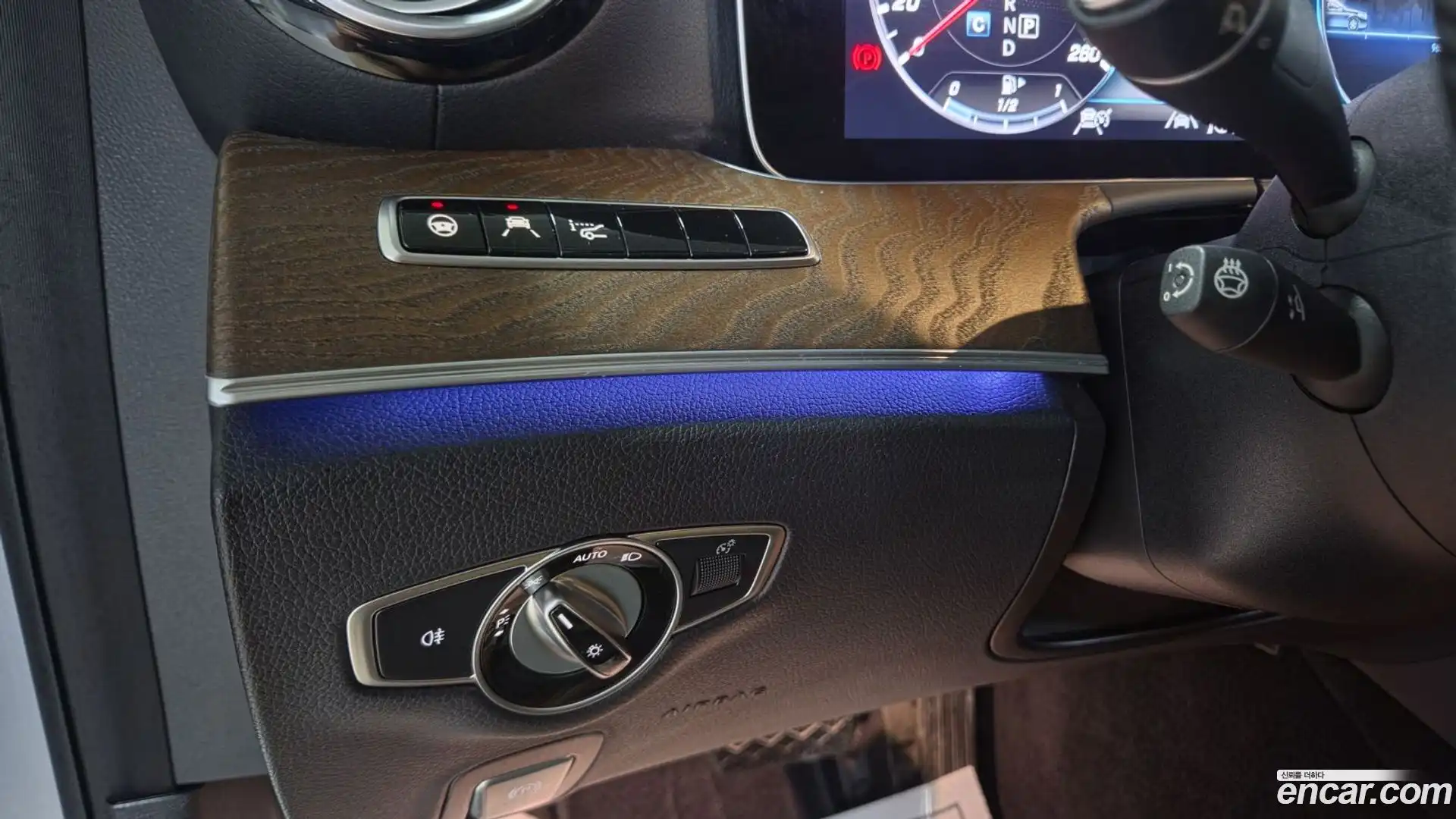 E-Class Mercedes-Benz 2020.4-OPTION-018