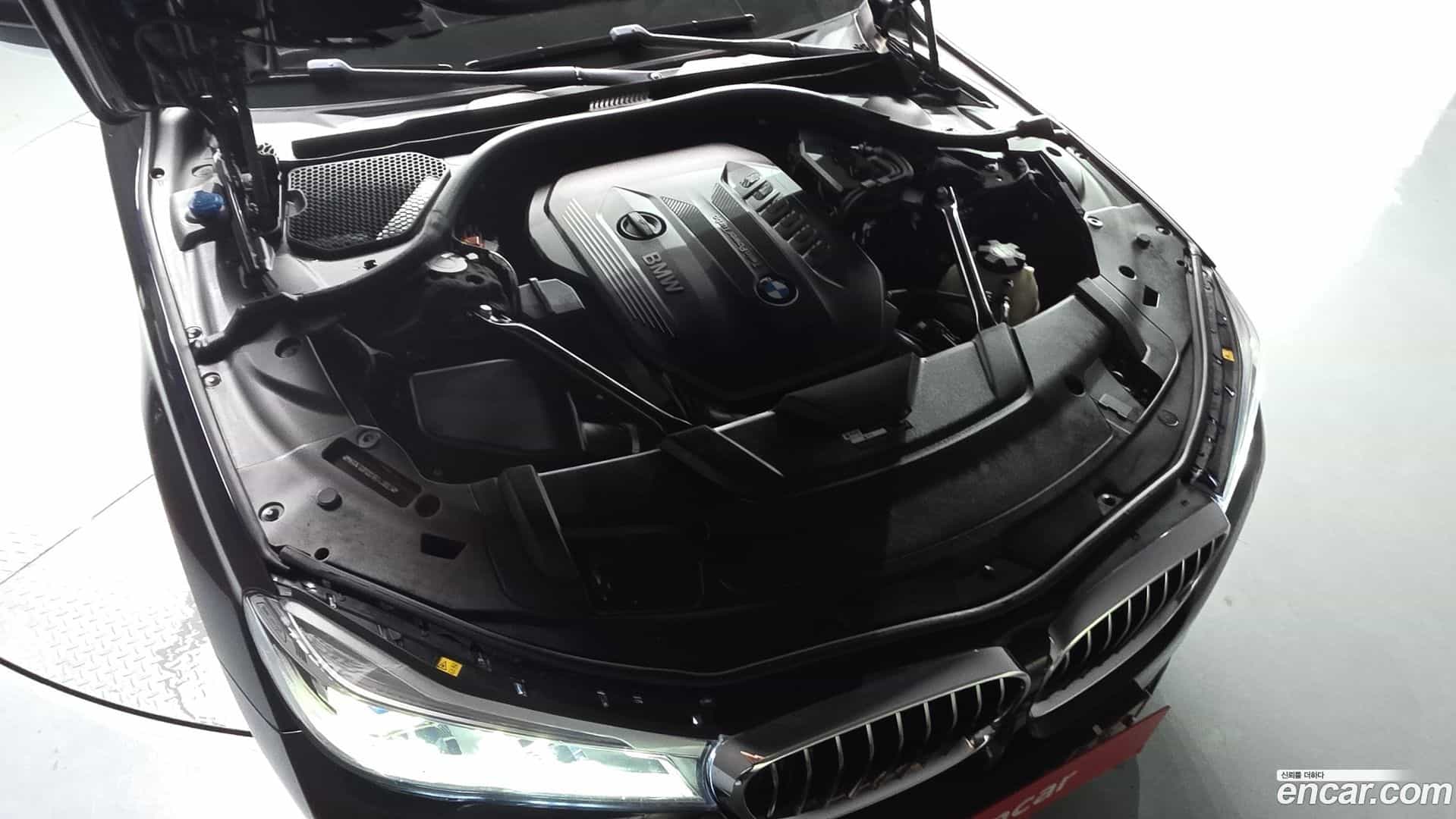 7-Series BMW 2018.1-OUTER-006