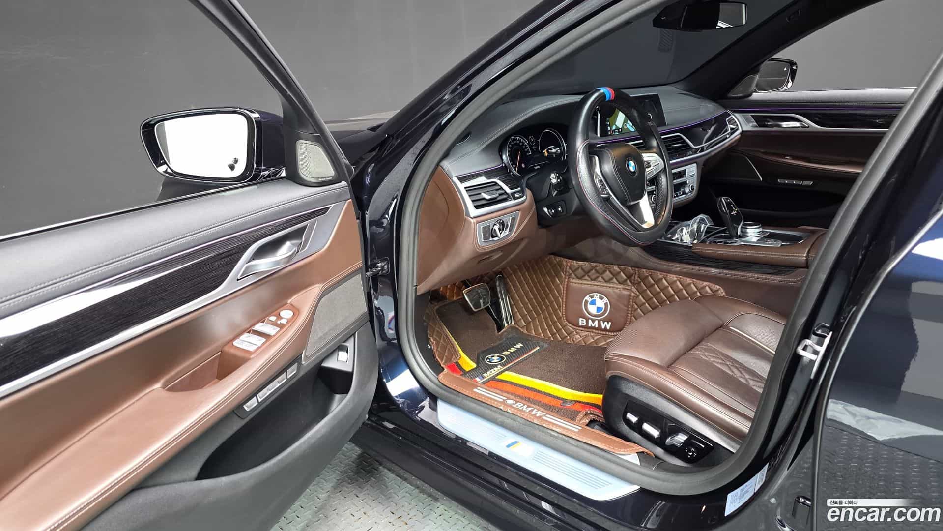 7-Series BMW 2018.1-INNER-010